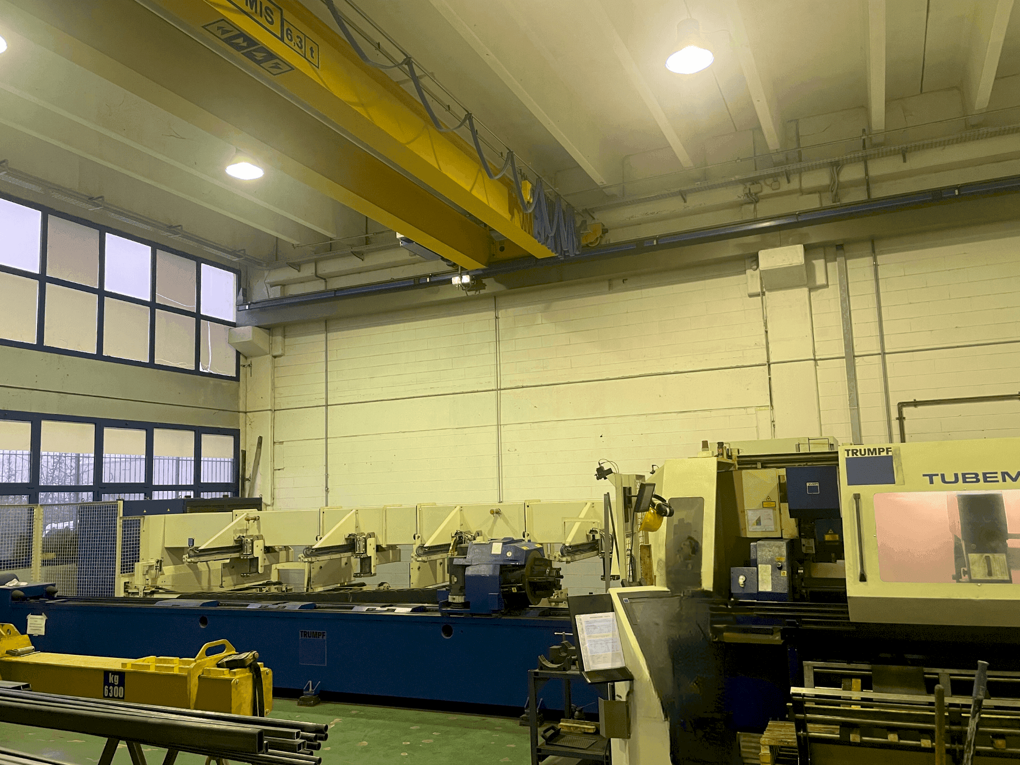 A TRUMPF TUBEMATIC 3.2 kw  gép elölnézete