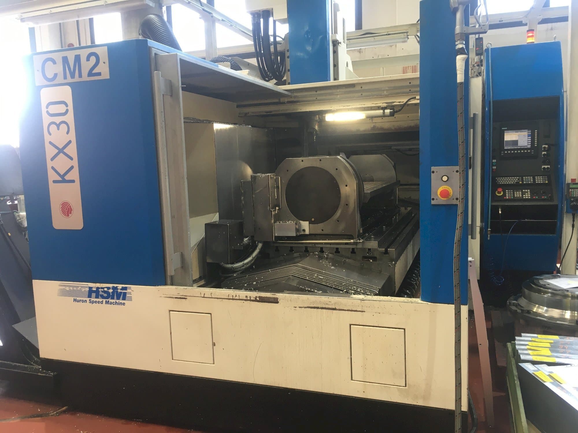 A Huron KX30  gép elölnézete