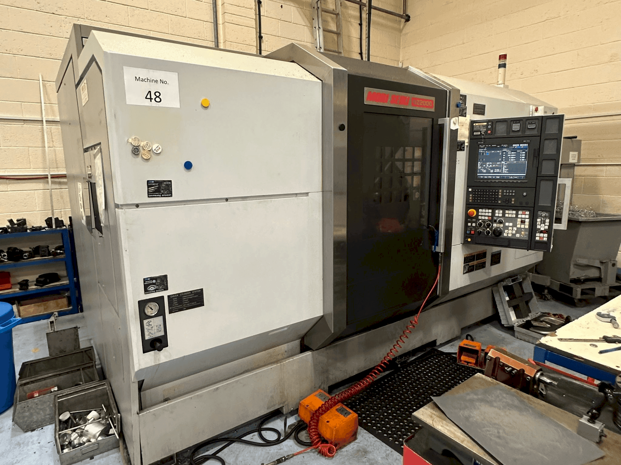 A MORI SEIKI NZ2000  gép elölnézete