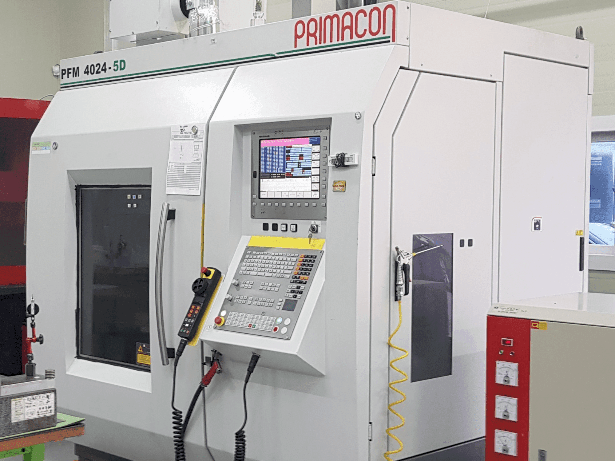 A PRIMACON PFM 4024  gép elölnézete