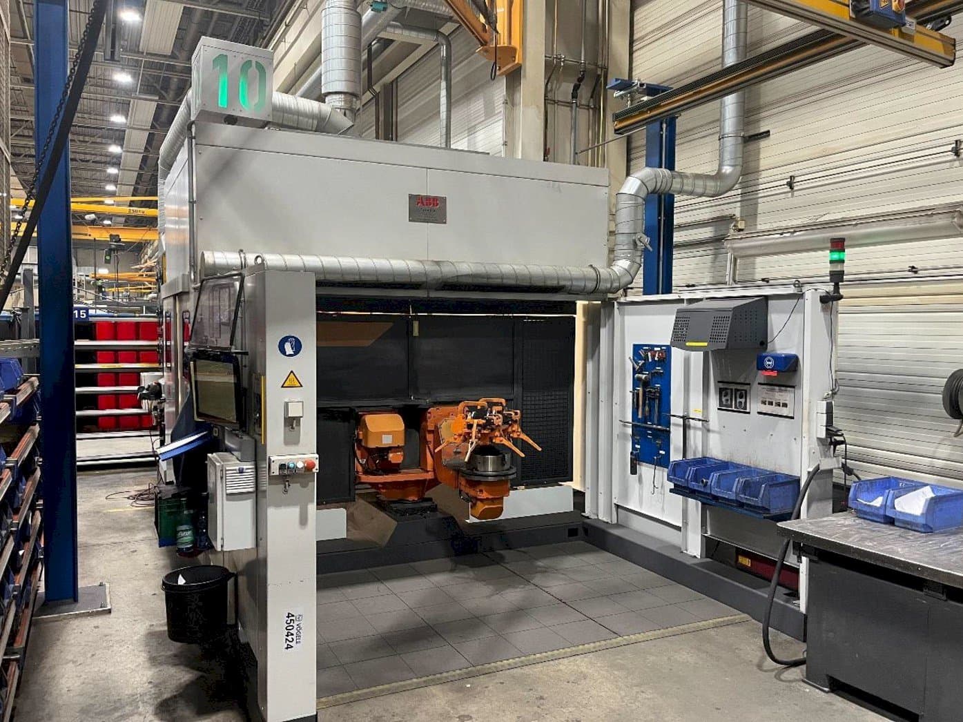 A ABB   gép elölnézete