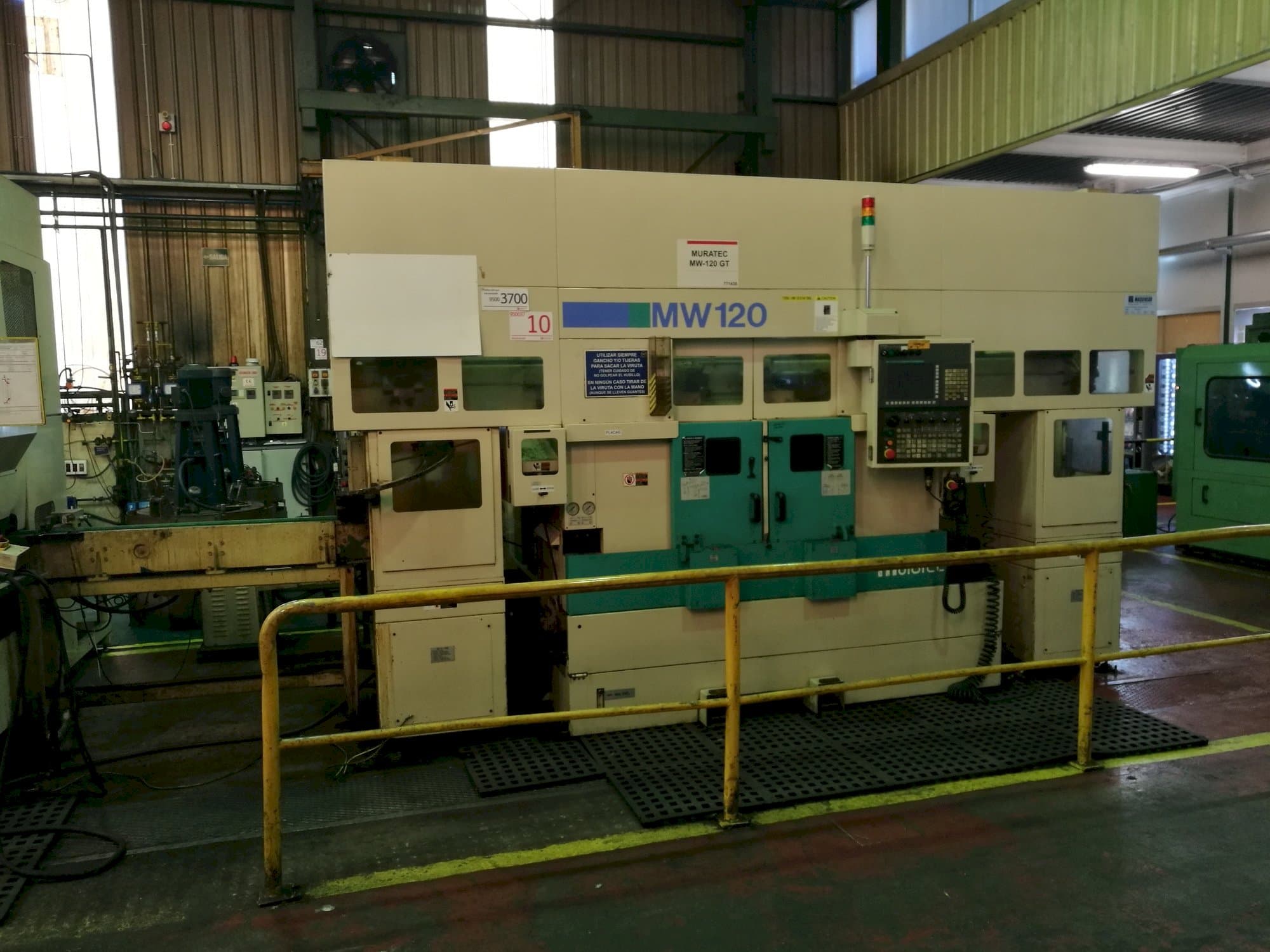 A Muratec MW120  gép elölnézete