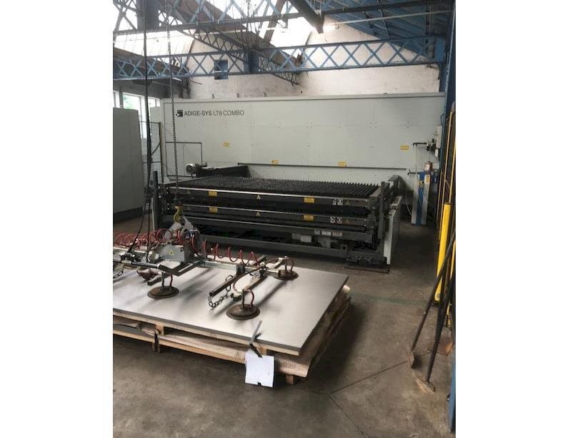 A BLM Adige-Sys LT9 Combo  gép elölnézete