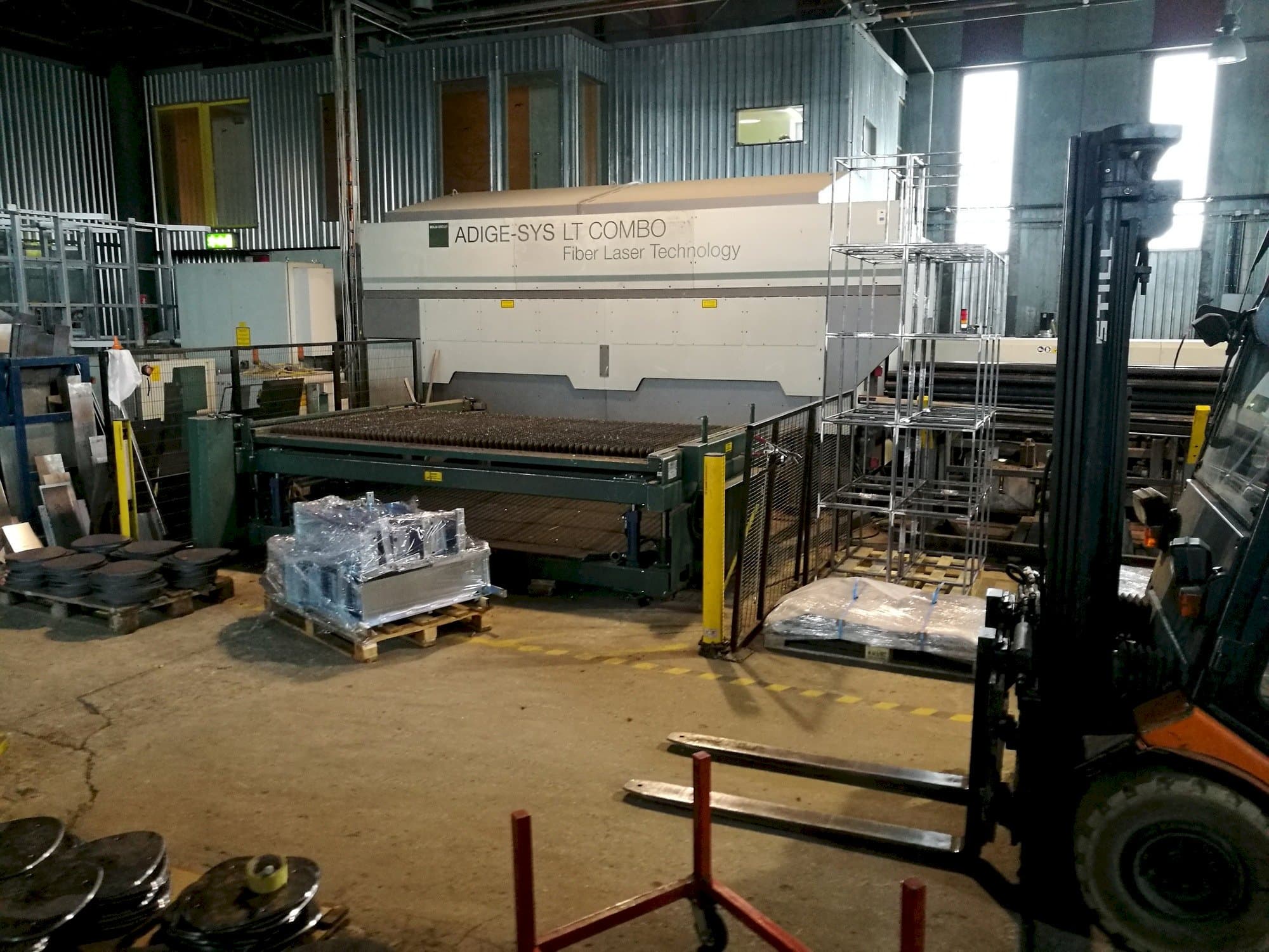 A BLM ADIGE LT COMBO  gép elölnézete