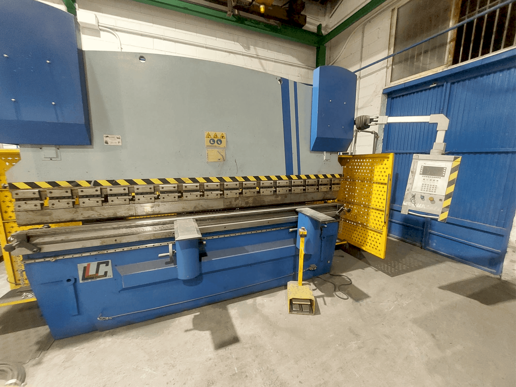 A FEYSAMA LLC PH 125/3200  gép elölnézete