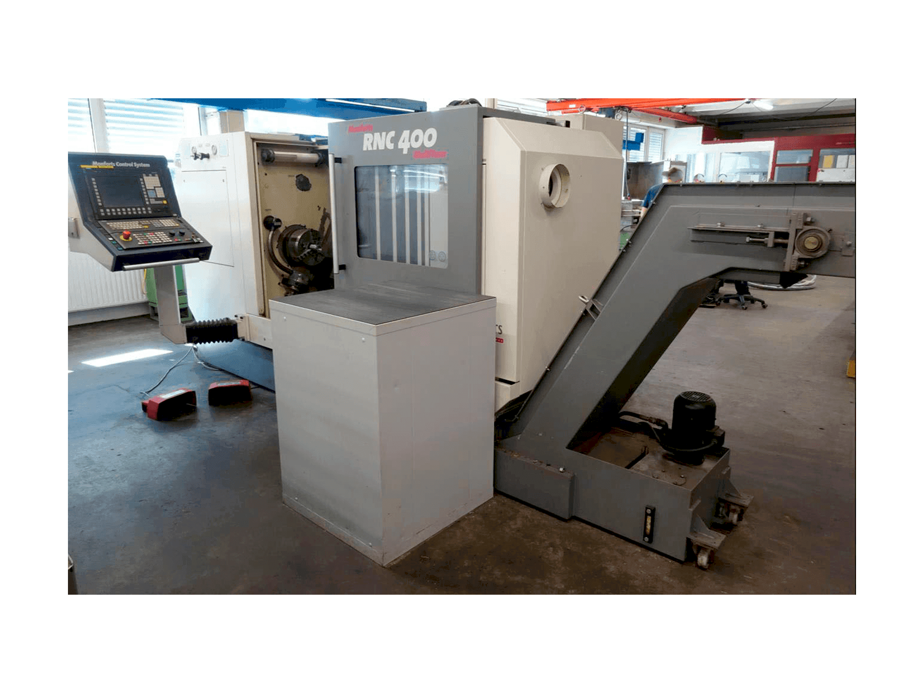 A Monforts RNC 400 MultiTurn  gép oldalnézete