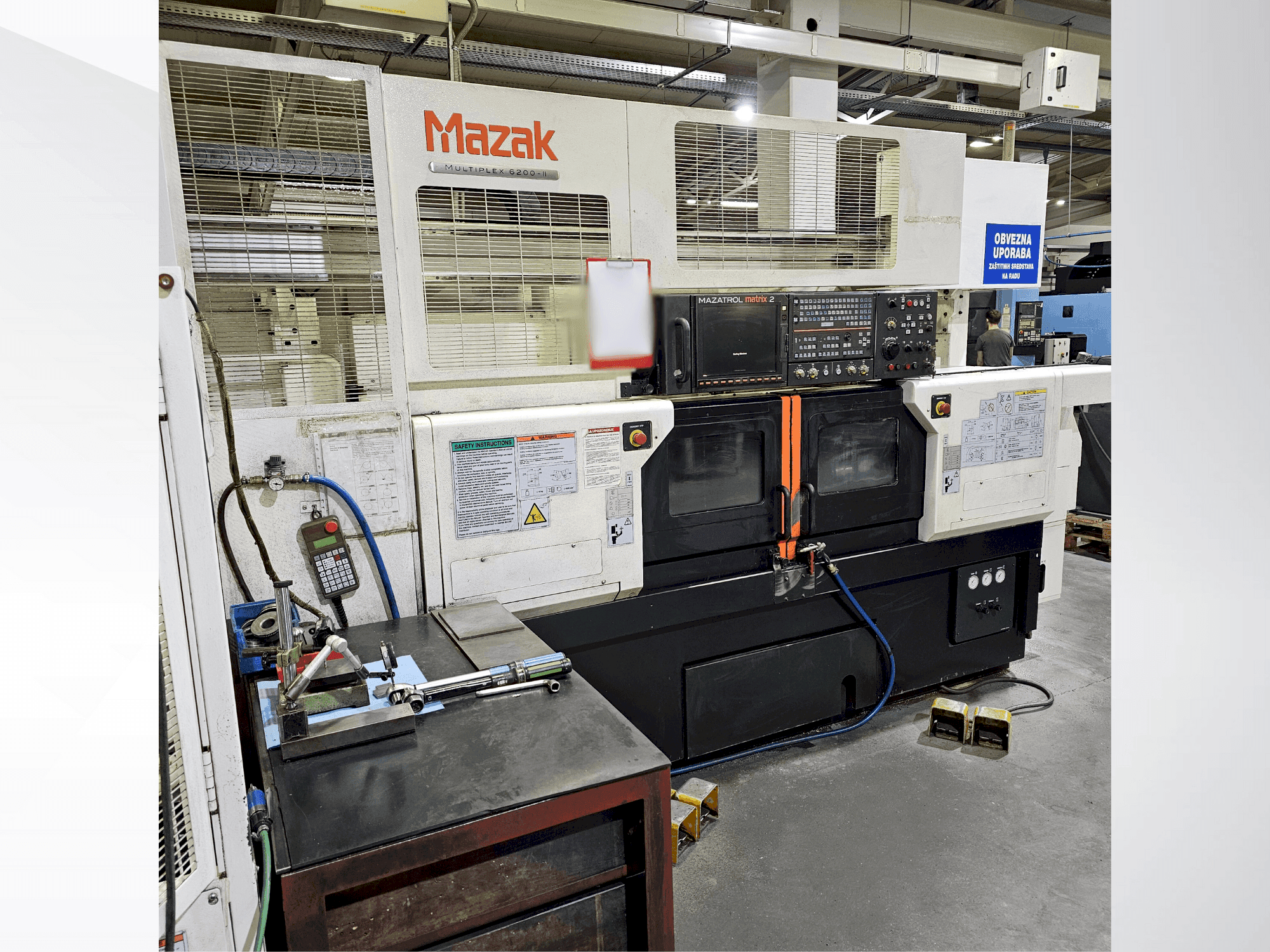 A Mazak Multiplex 6200II  gép elölnézete