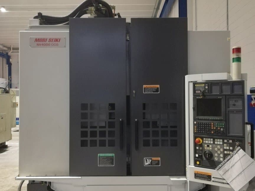 A MORI SEIKI NV 4000 DCG  gép elölnézete