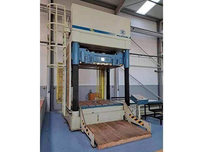 A MILLUTENSIL Mil 203  gép oldalnézete