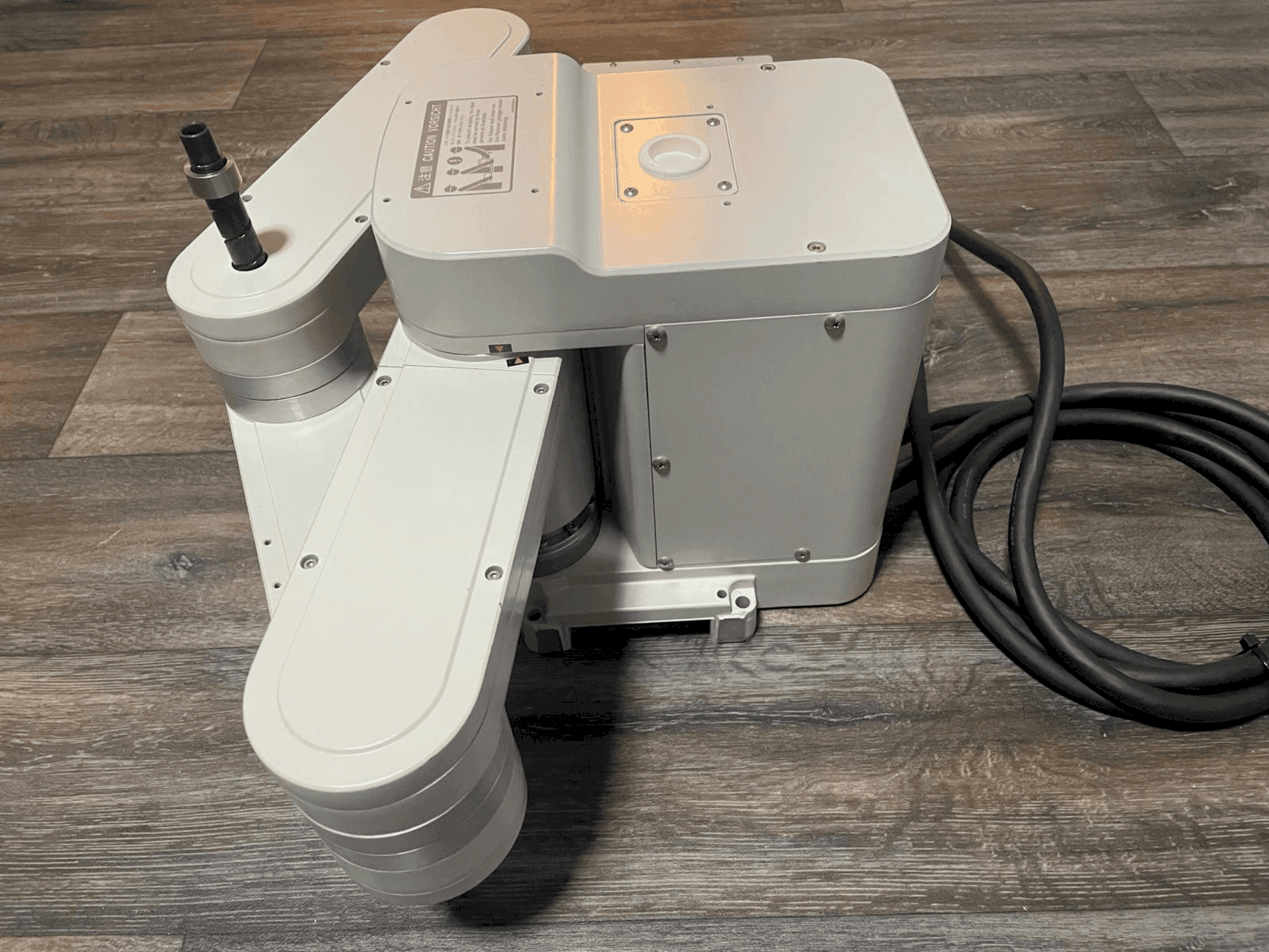 A Mitsubishi Electric PR-5AH  gép elölnézete