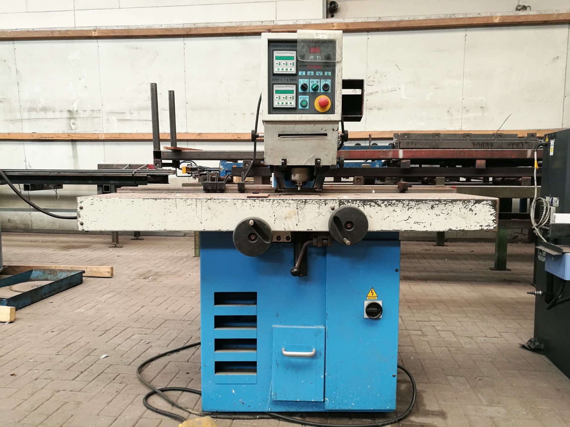 A Euromac XP 750/25  gép elölnézete