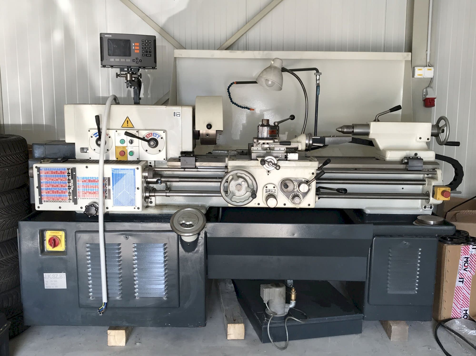 A TOS JSV-18RA  gép elölnézete