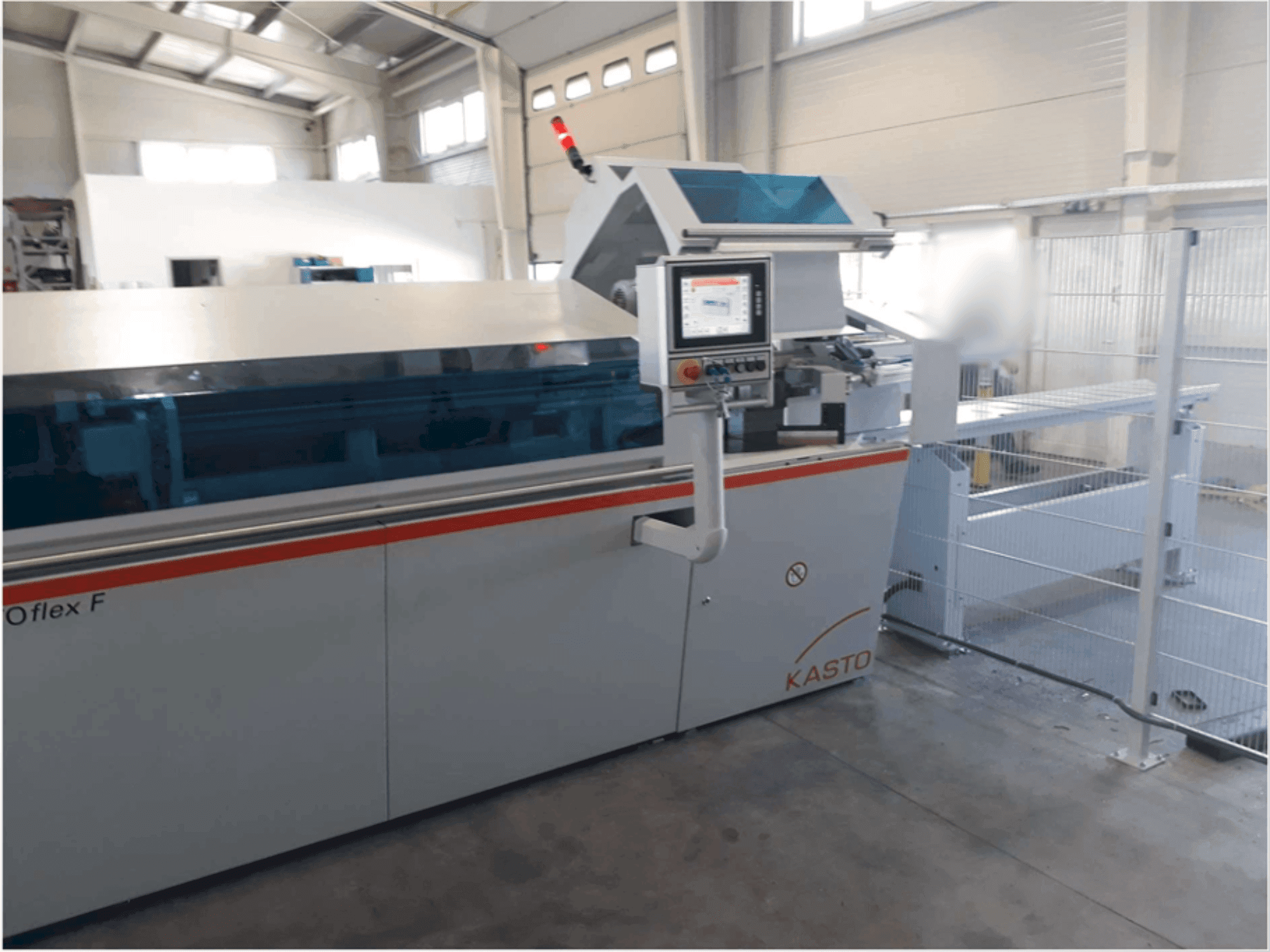 A KASTO flex F  gép elölnézete