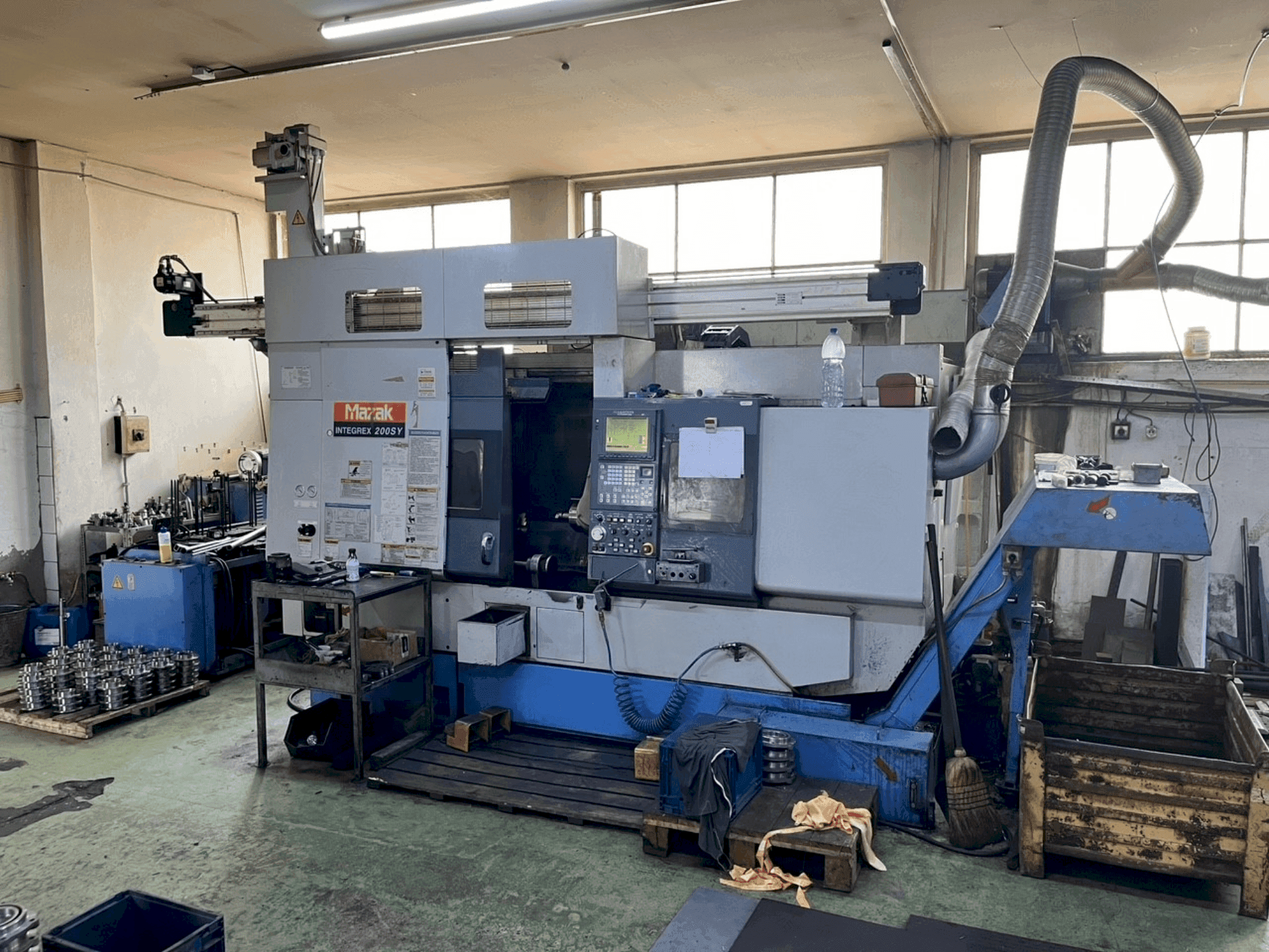 A Mazak Integrex 200SY (1999)  gép elölnézete