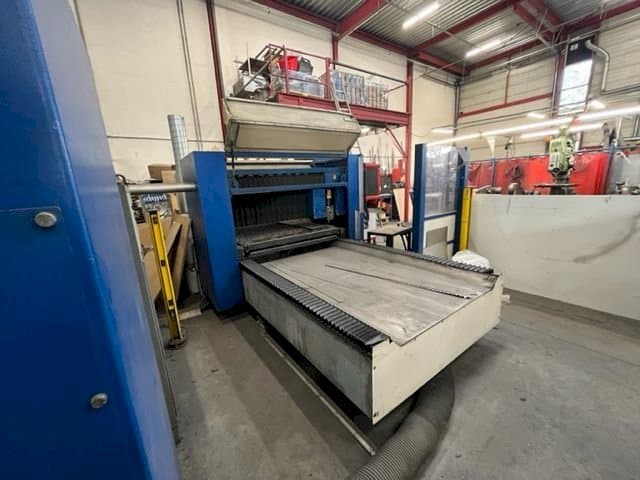 A Messer Easylas  gép elölnézete