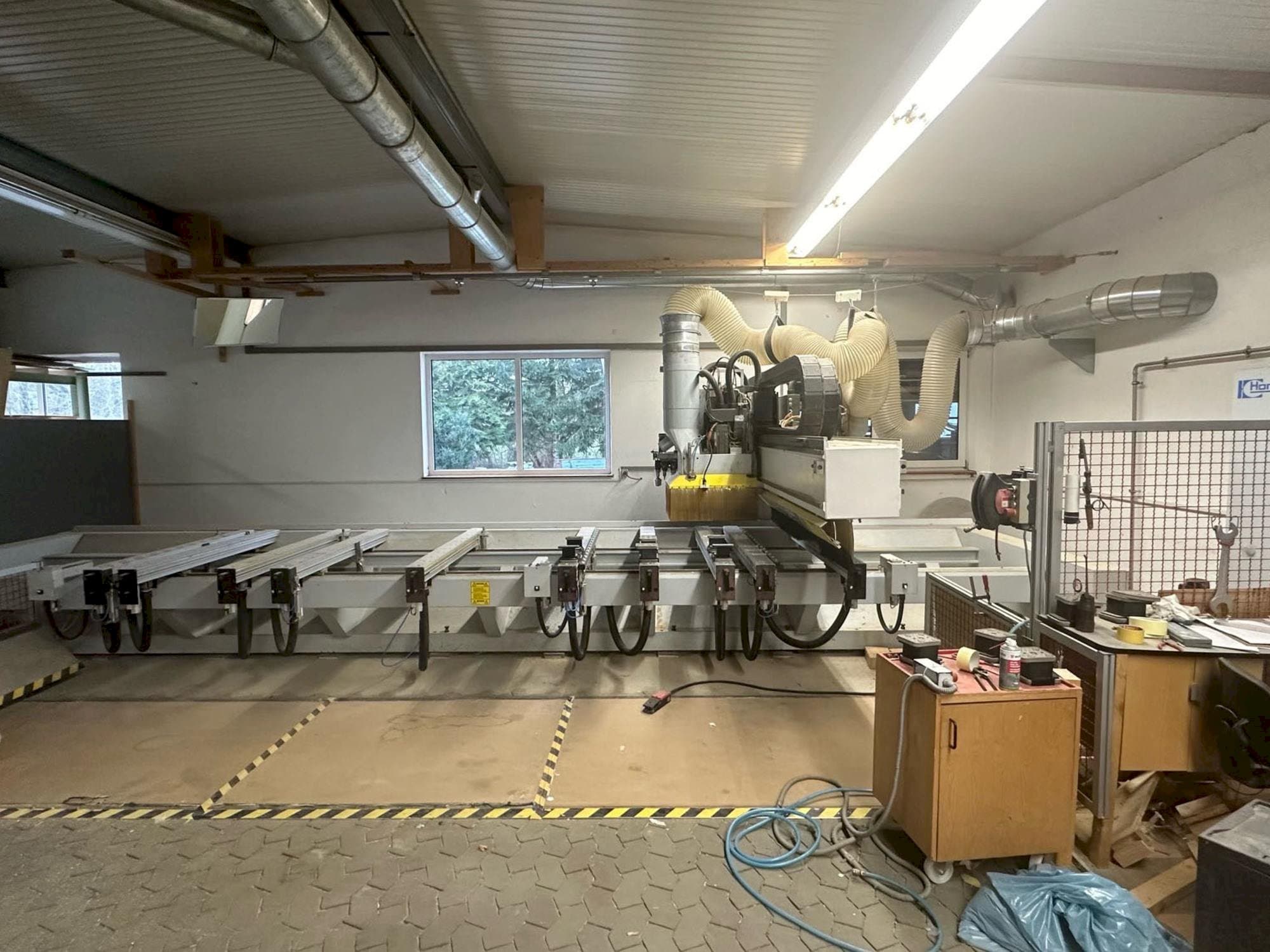 A HOMAG BAZ20/50/16/K  gép elölnézete