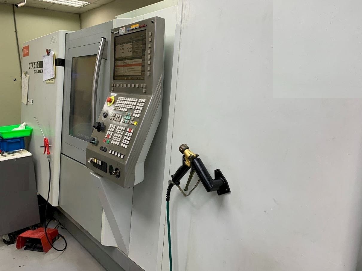 A Gildemeister CTX 410V6  gép elölnézete