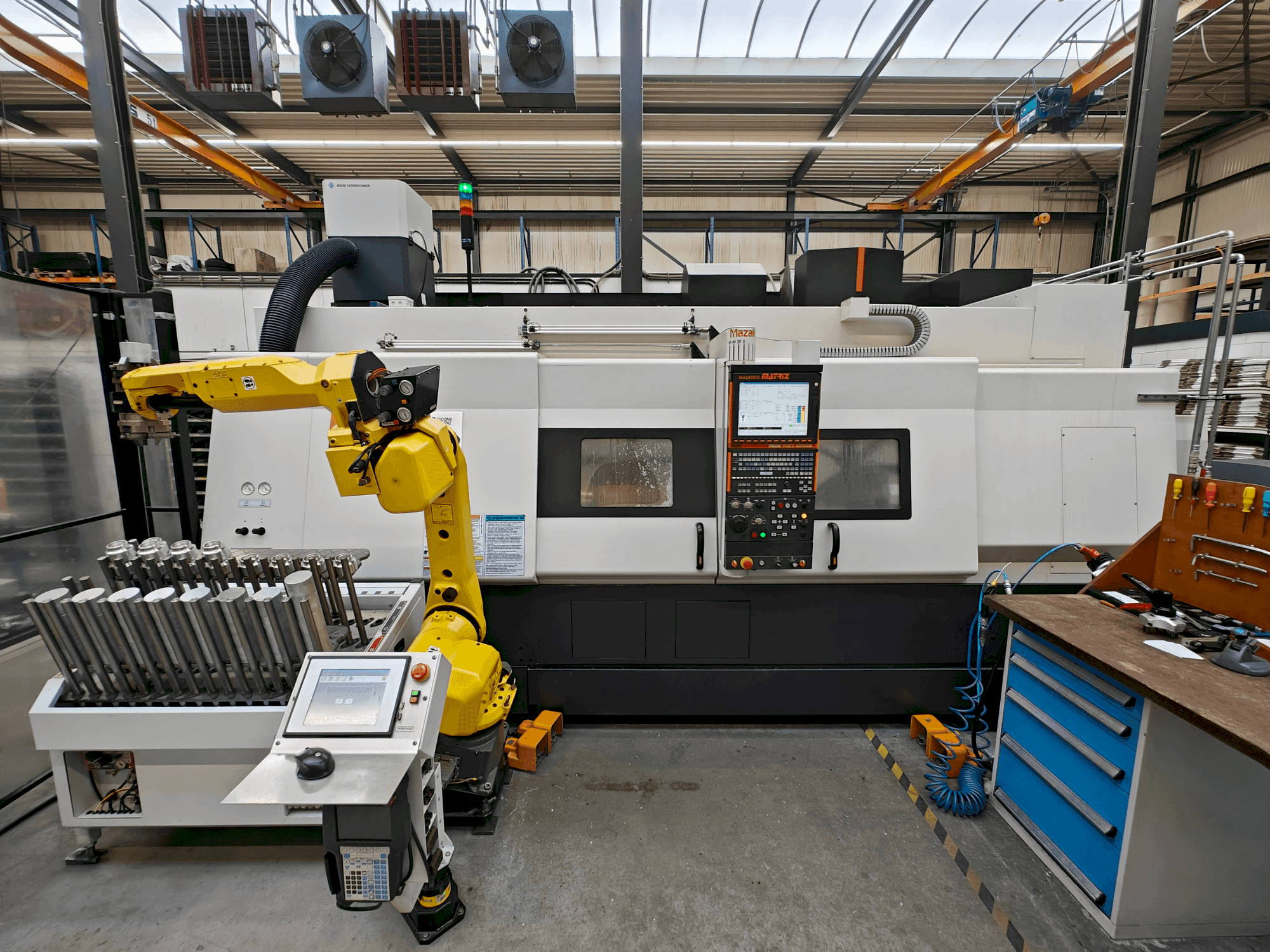 A Mazak Integrex 400-IV-S x 1500  gép elölnézete