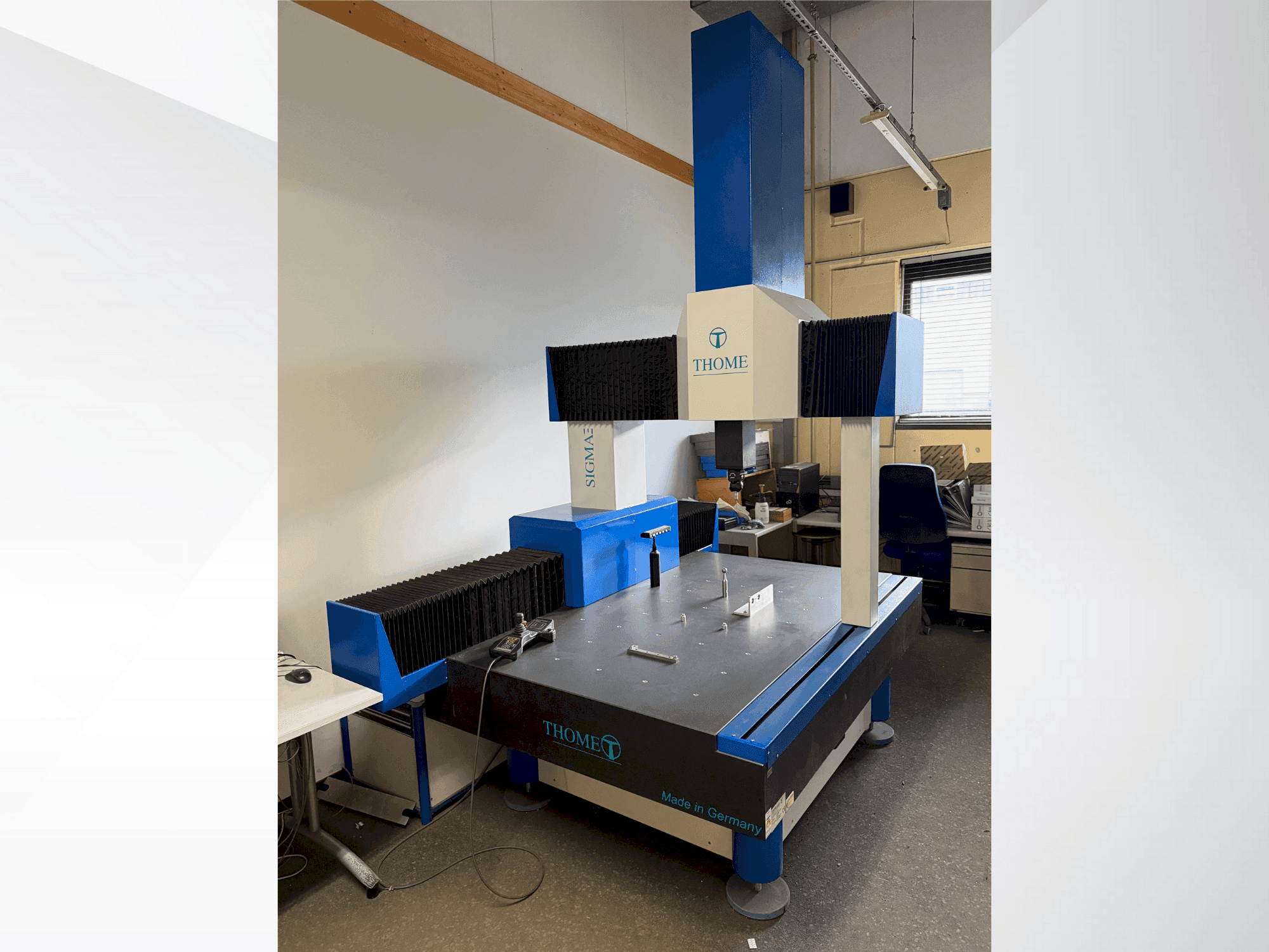 A THOME Prazision 3D Sigma  gép elölnézete