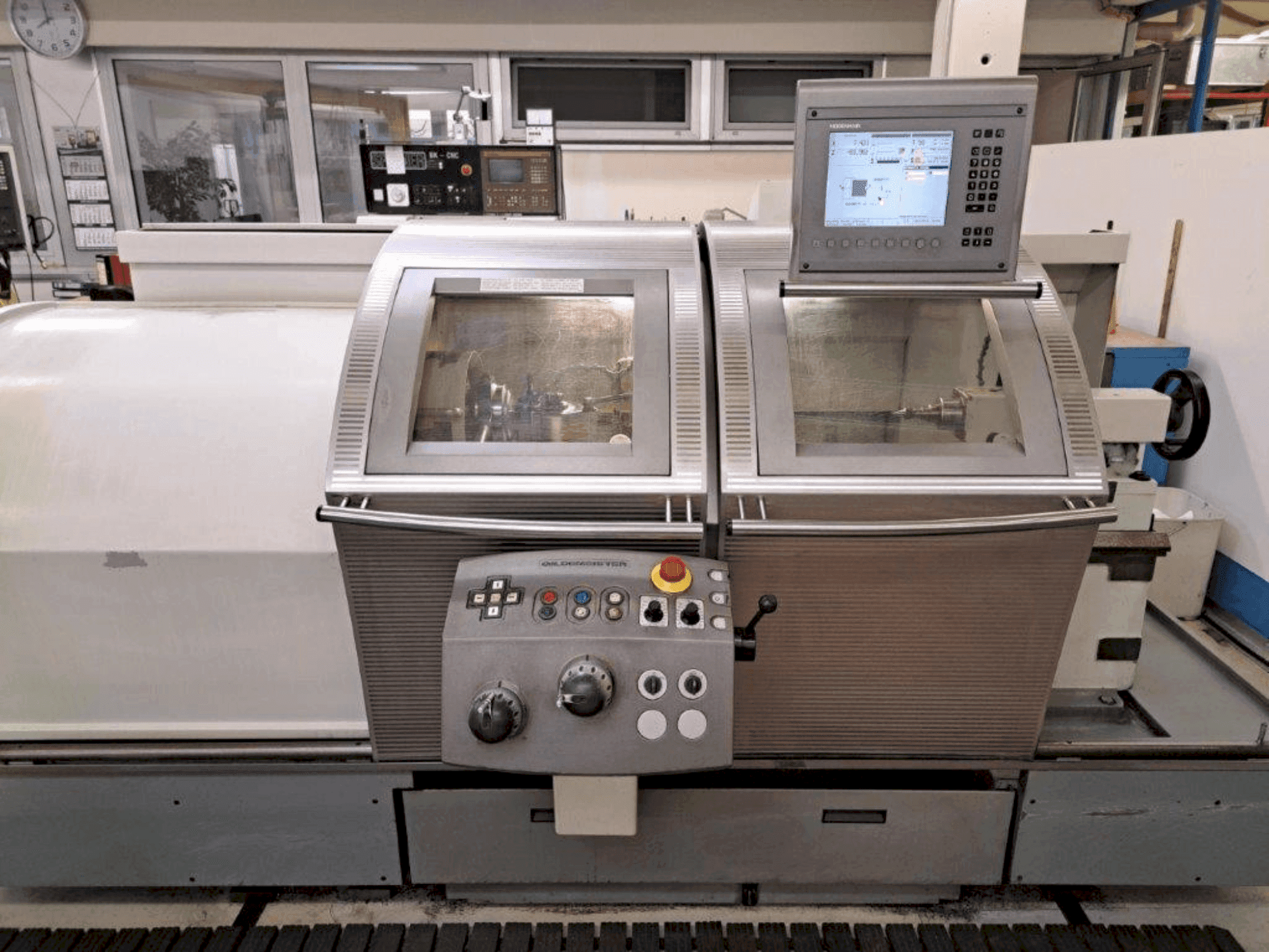 A Gildemeister NEF520  gép elölnézete