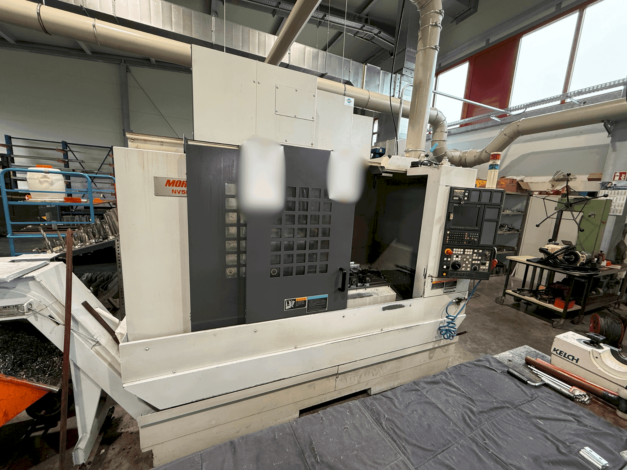 A MORI SEIKI NV 5000 a1 B/40  gép elölnézete