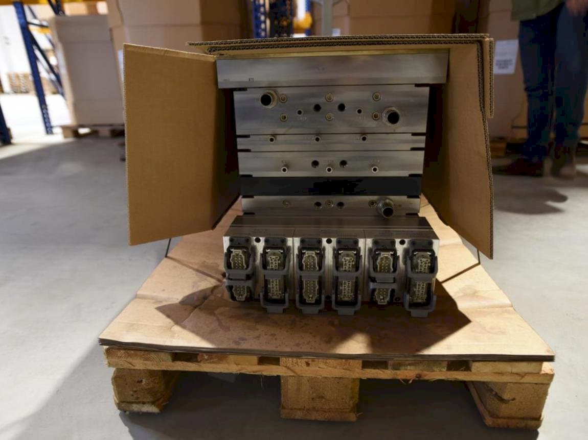 A HTW PCO 1810  gép elölnézete