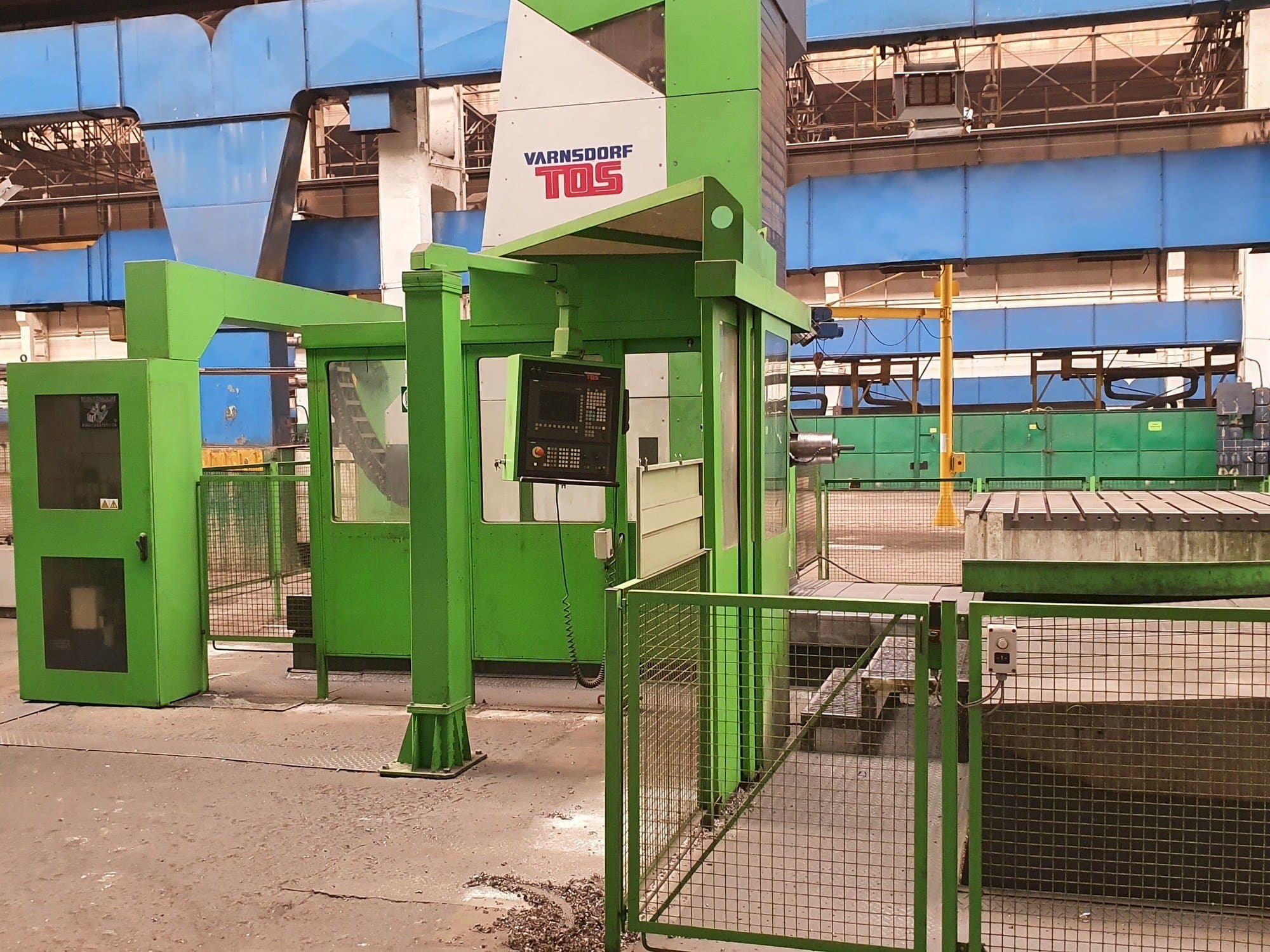 A TOS VARNSDORF WHN 13 CNC  gép elölnézete