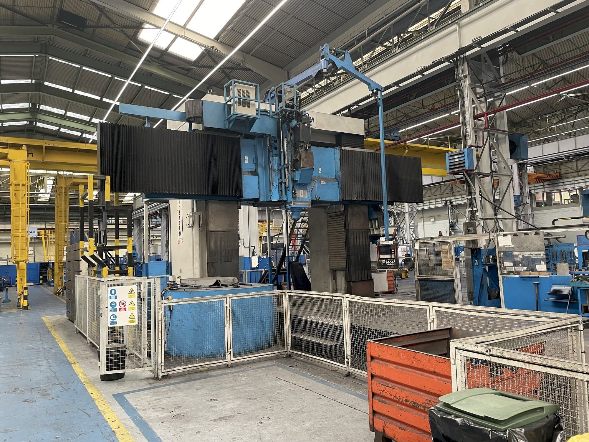 A AMCO-SACEM ACEM FPF1-3300  gép elölnézete