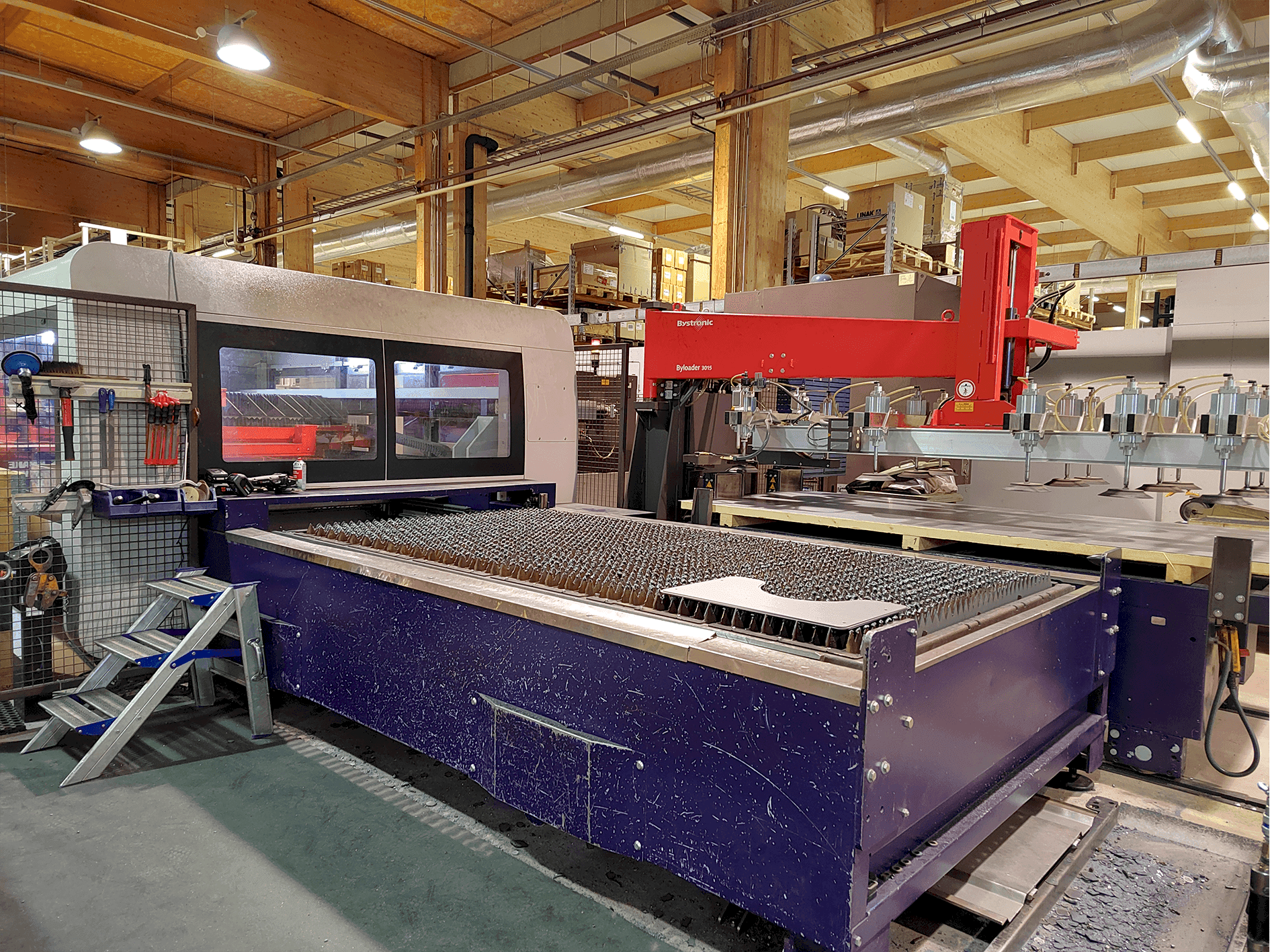 A Bystronic BySprint Pro 3015  gép elölnézete