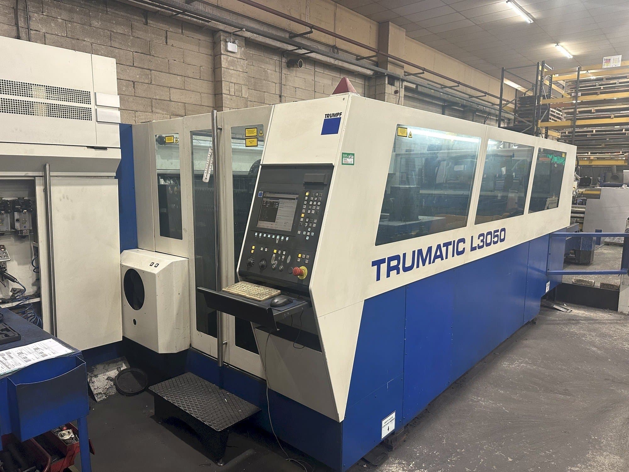 A Trumpf Trumatic L3050  gép elölnézete