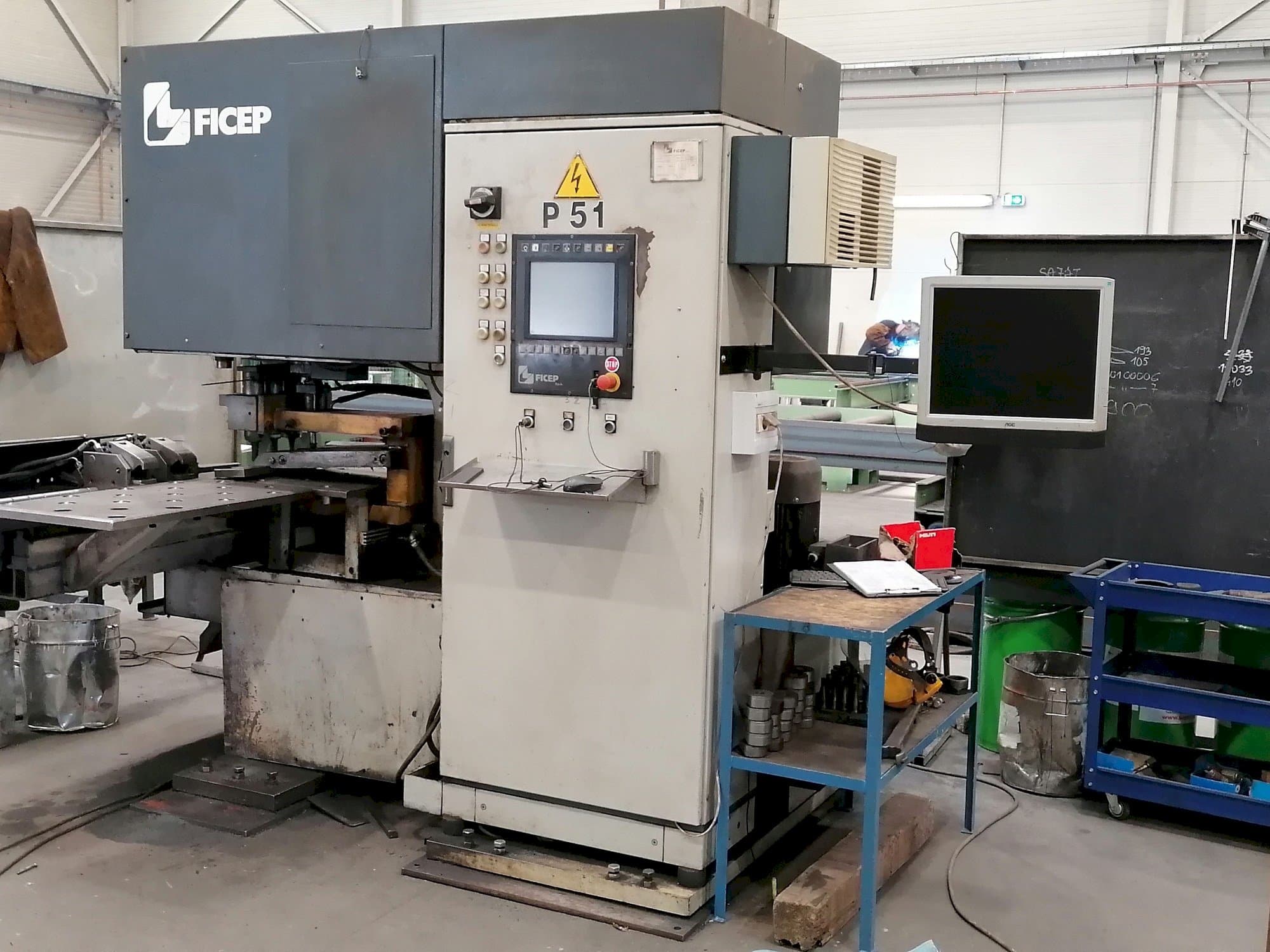 A FICEP P51  gép elölnézete