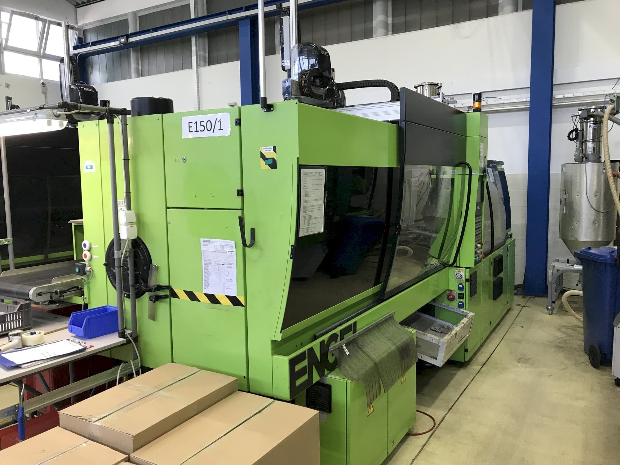 A ENGEL VC 750/150 Plus  gép elölnézete