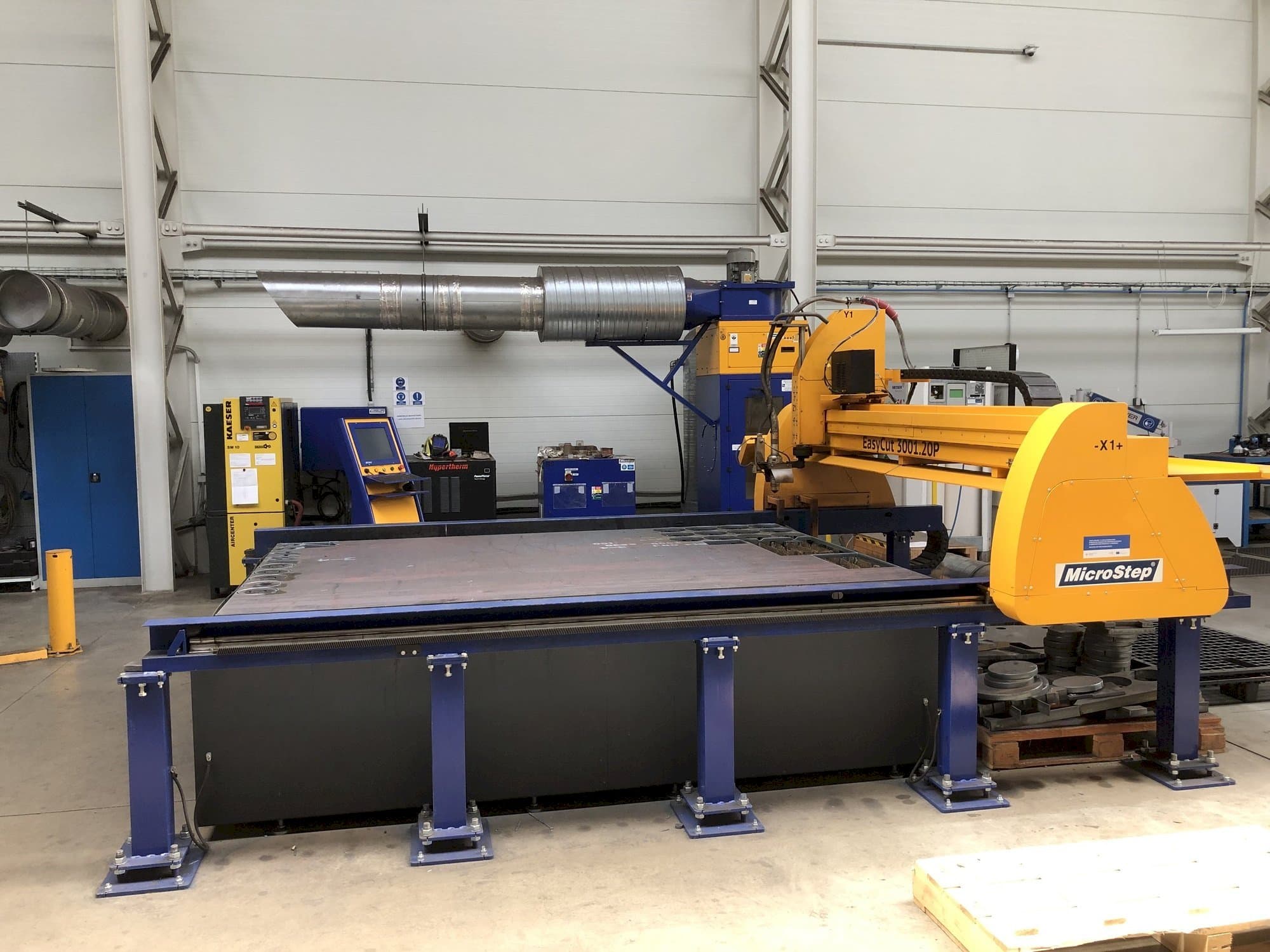 A MicroStep Easy Cut 3001.20P  gép elölnézete