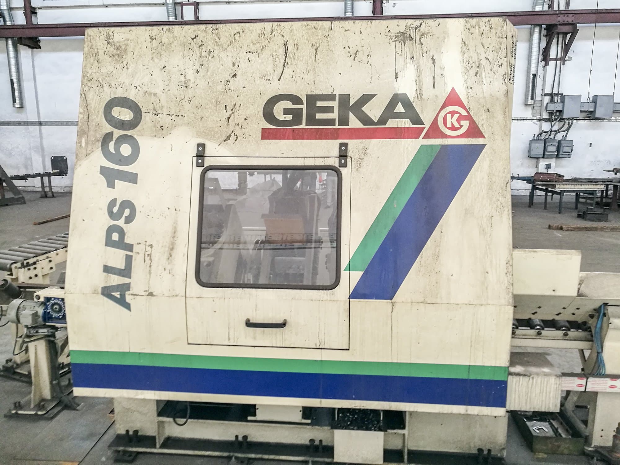 A GEKA ALPS-150  gép elölnézete