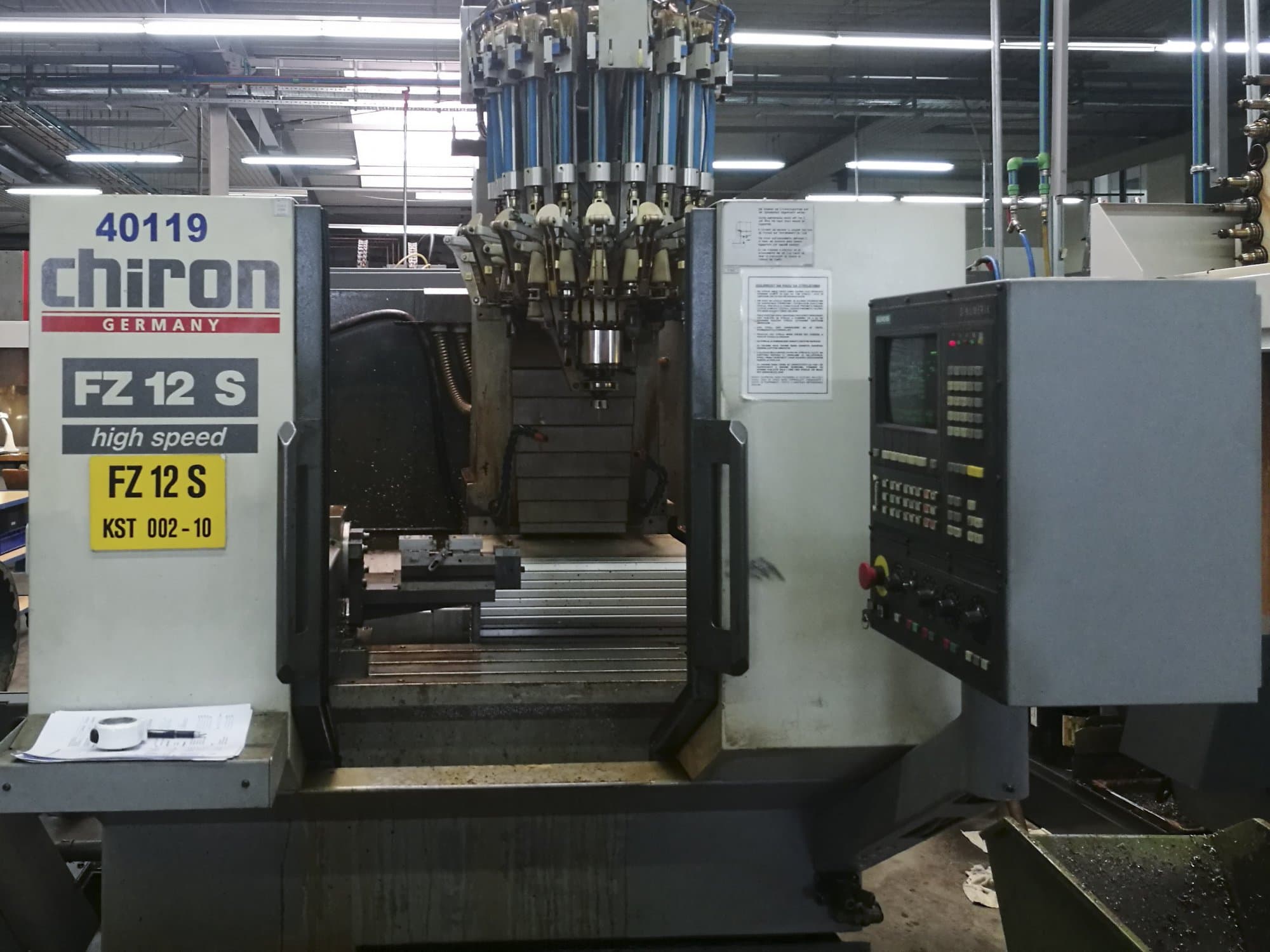 A Chiron FZ 12 S  gép elölnézete