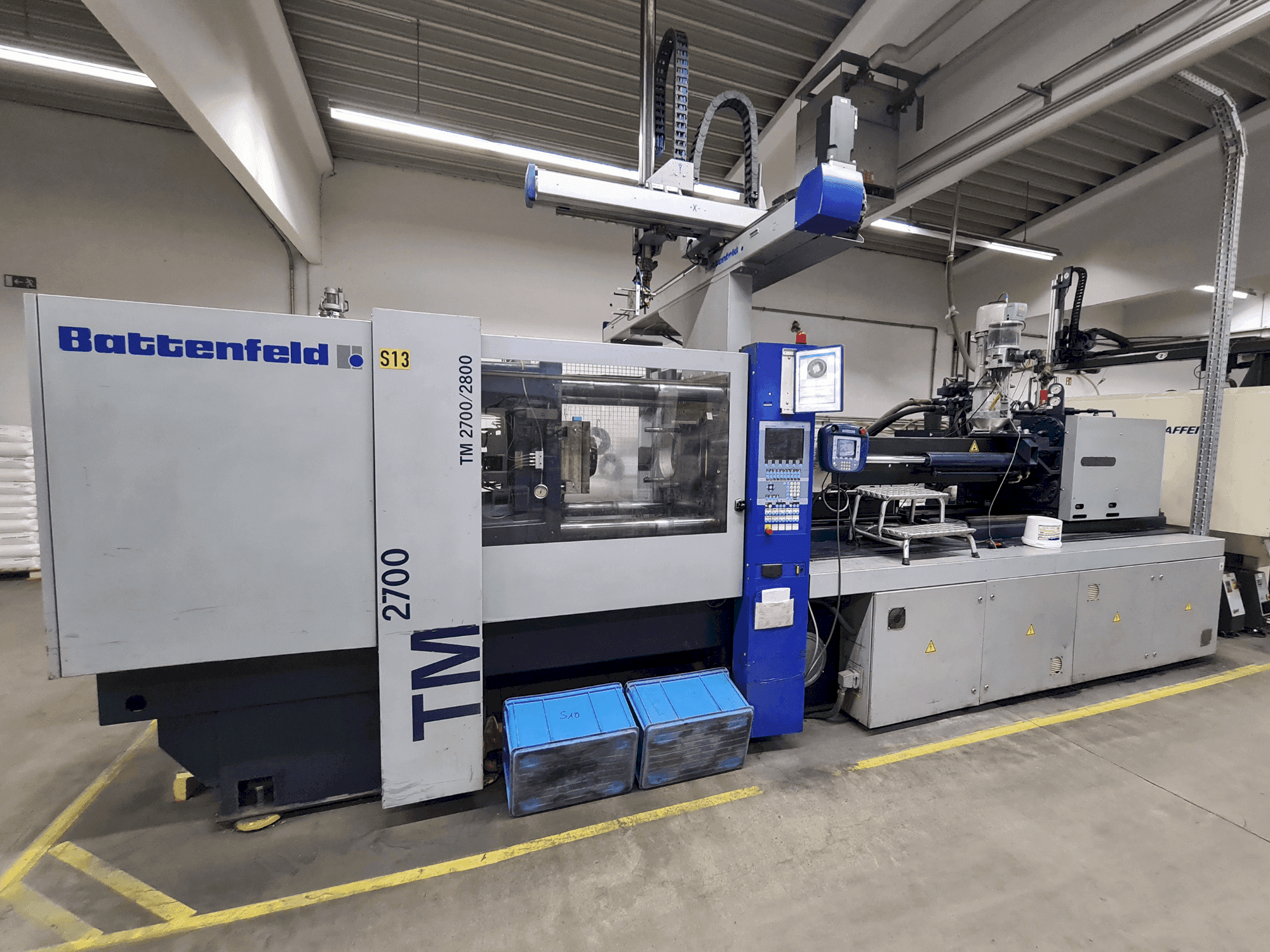 A Battenfeld TM 2700/2800  gép elölnézete