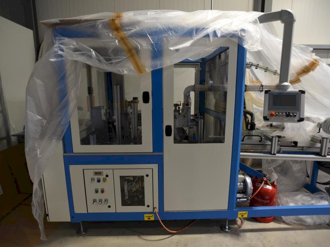 A TAMPOPRINT Closure Print C  gép oldalnézete