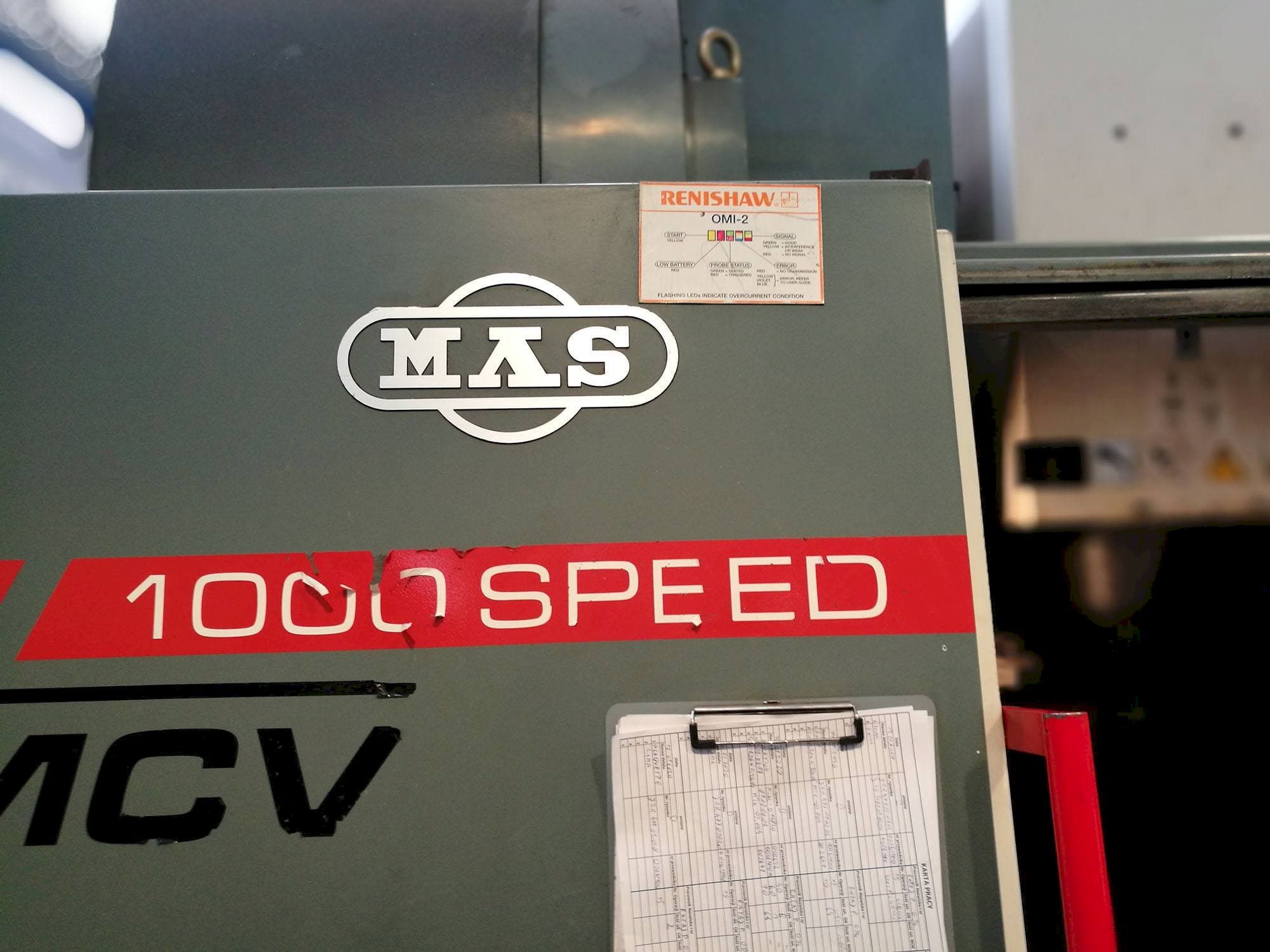 A KOVOSVIT MAS MCV 1000 SPEED  gép elölnézete