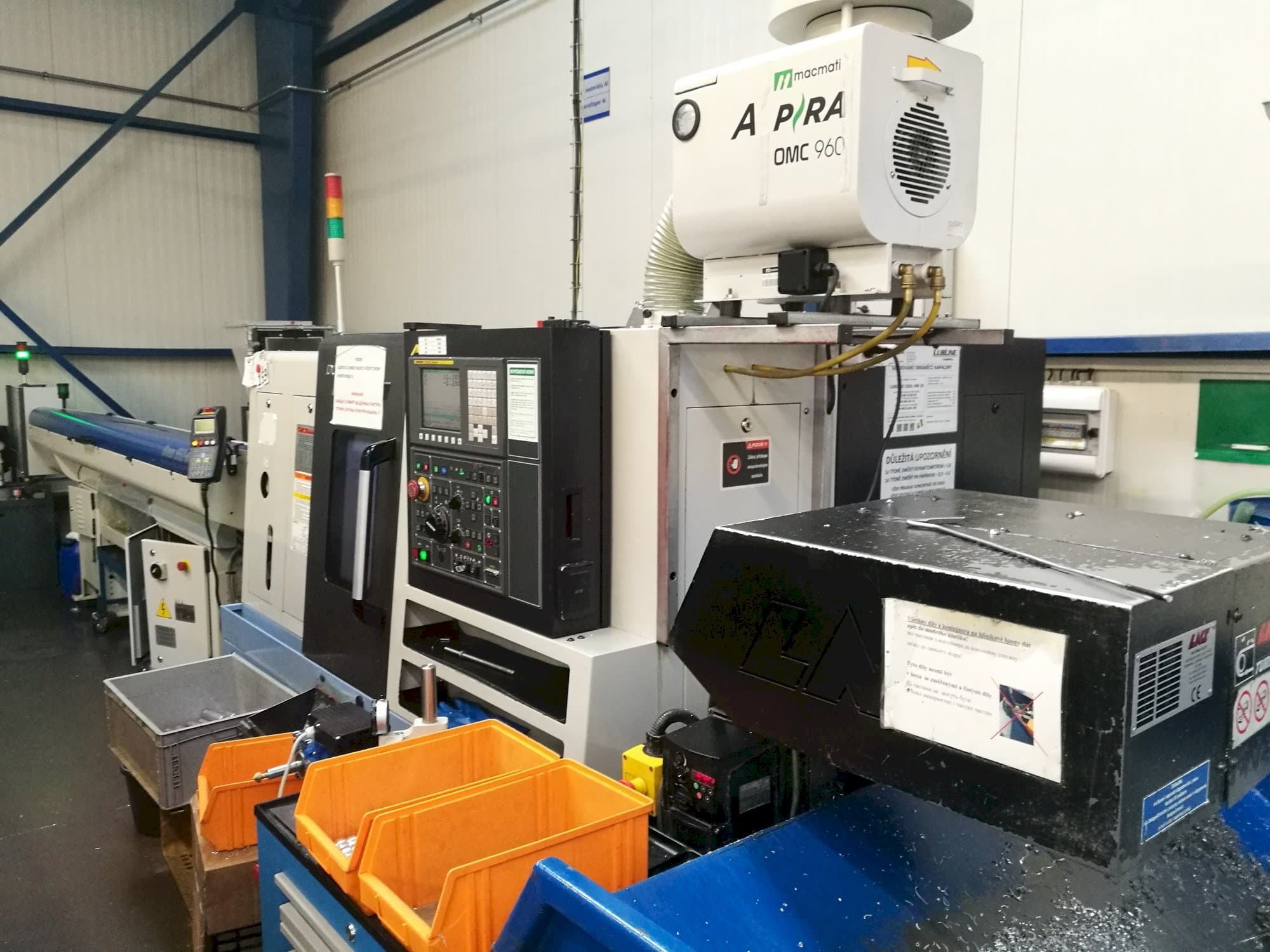 A Doosan Lynx 220GA  gép elölnézete