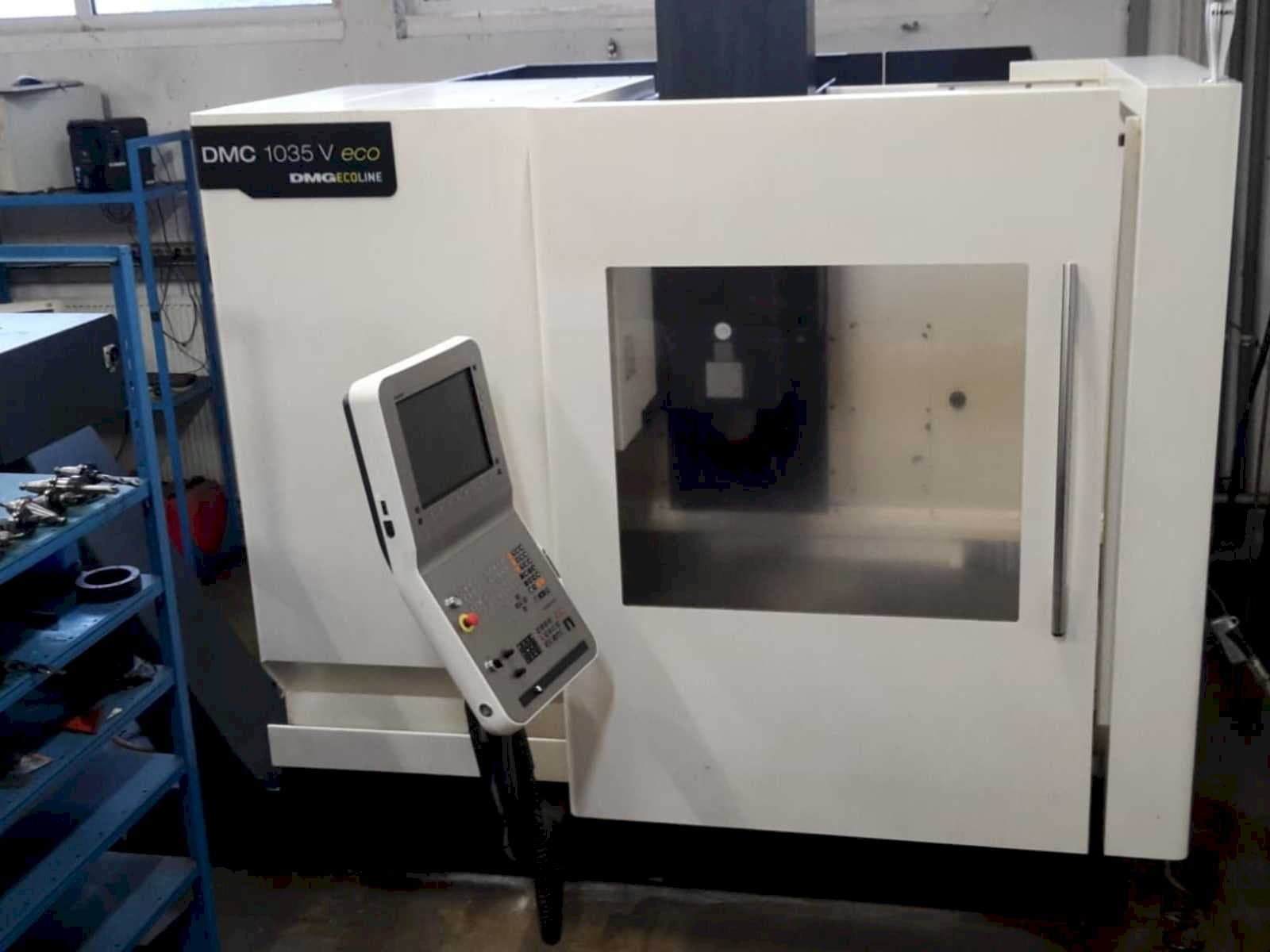 A DMG DMC 1035 V ECO  gép elölnézete