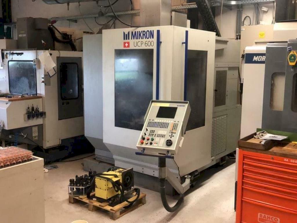 A MIKRON UCP600  gép elölnézete