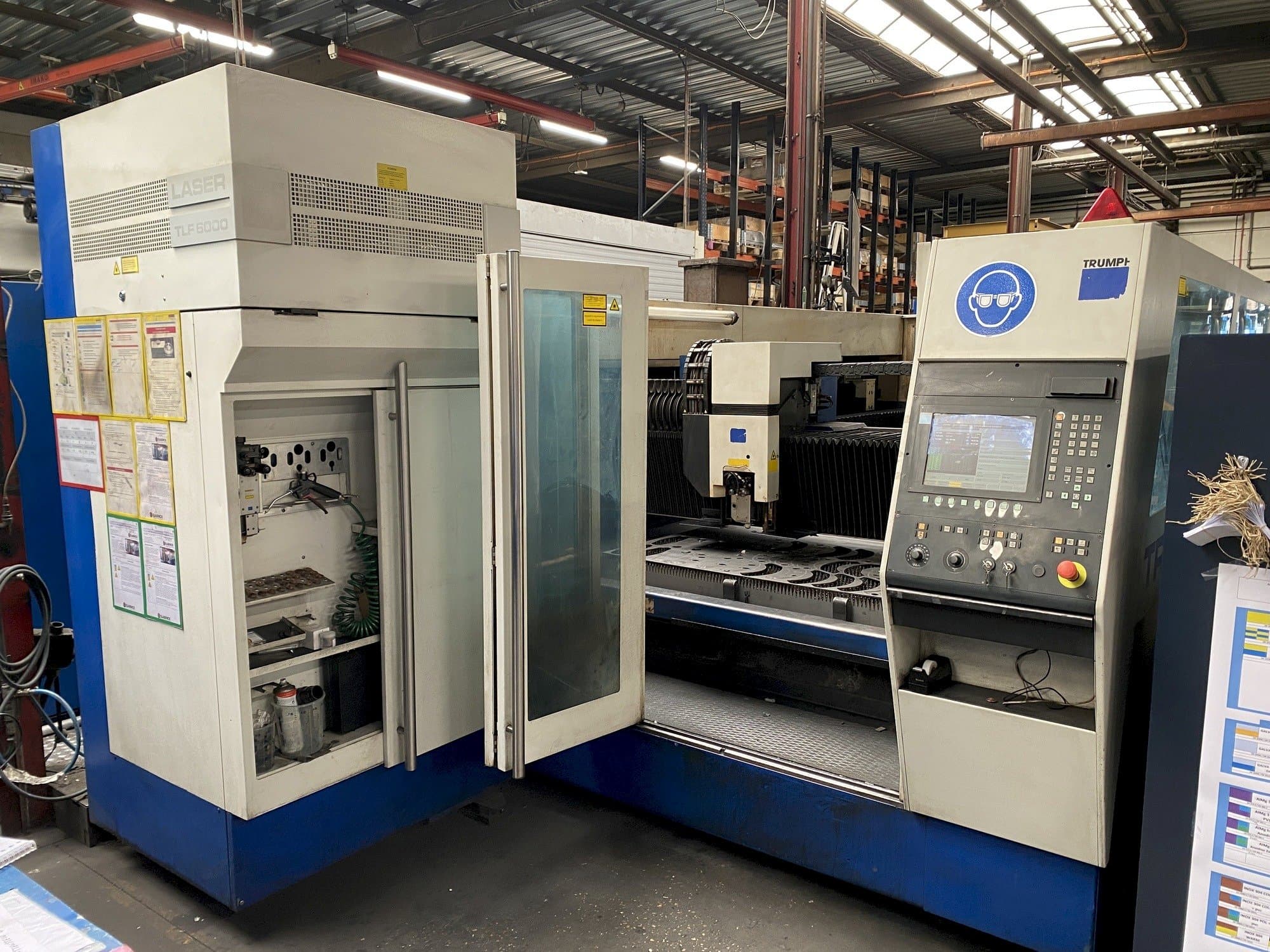 A Trumpf Trumatic L3050  gép elölnézete