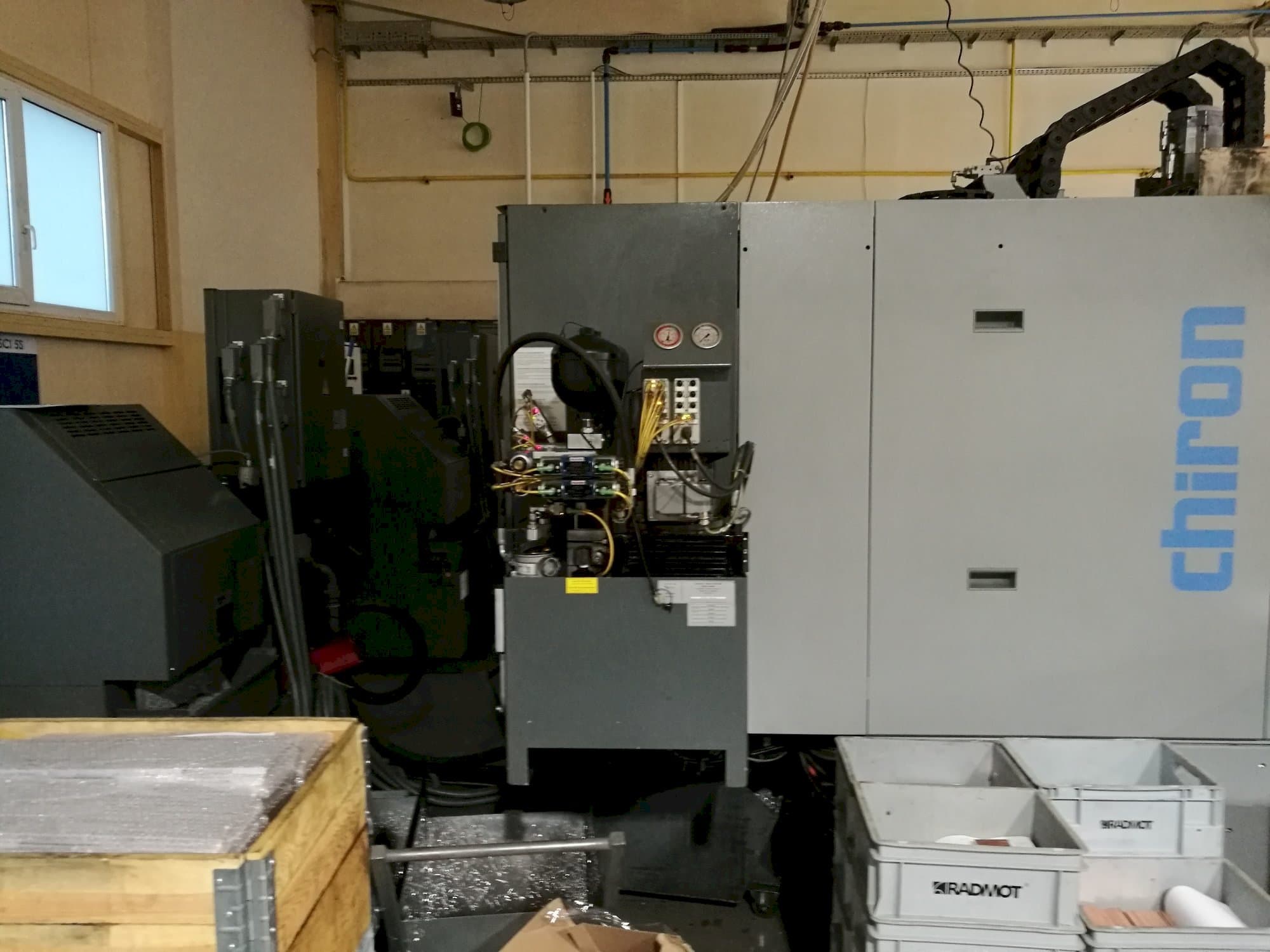 A CHIRON FZ 12 KS  gép elölnézete