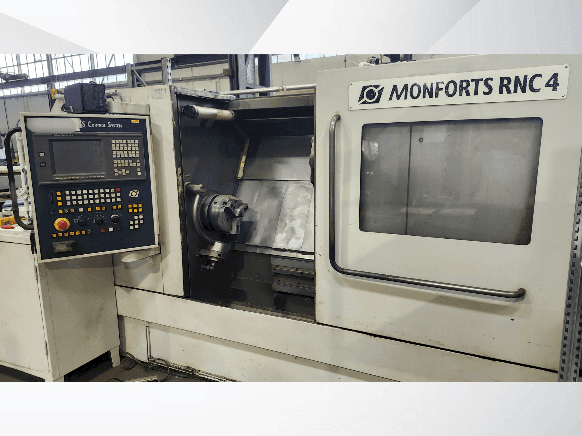 A Monforts RNC 4  gép elölnézete