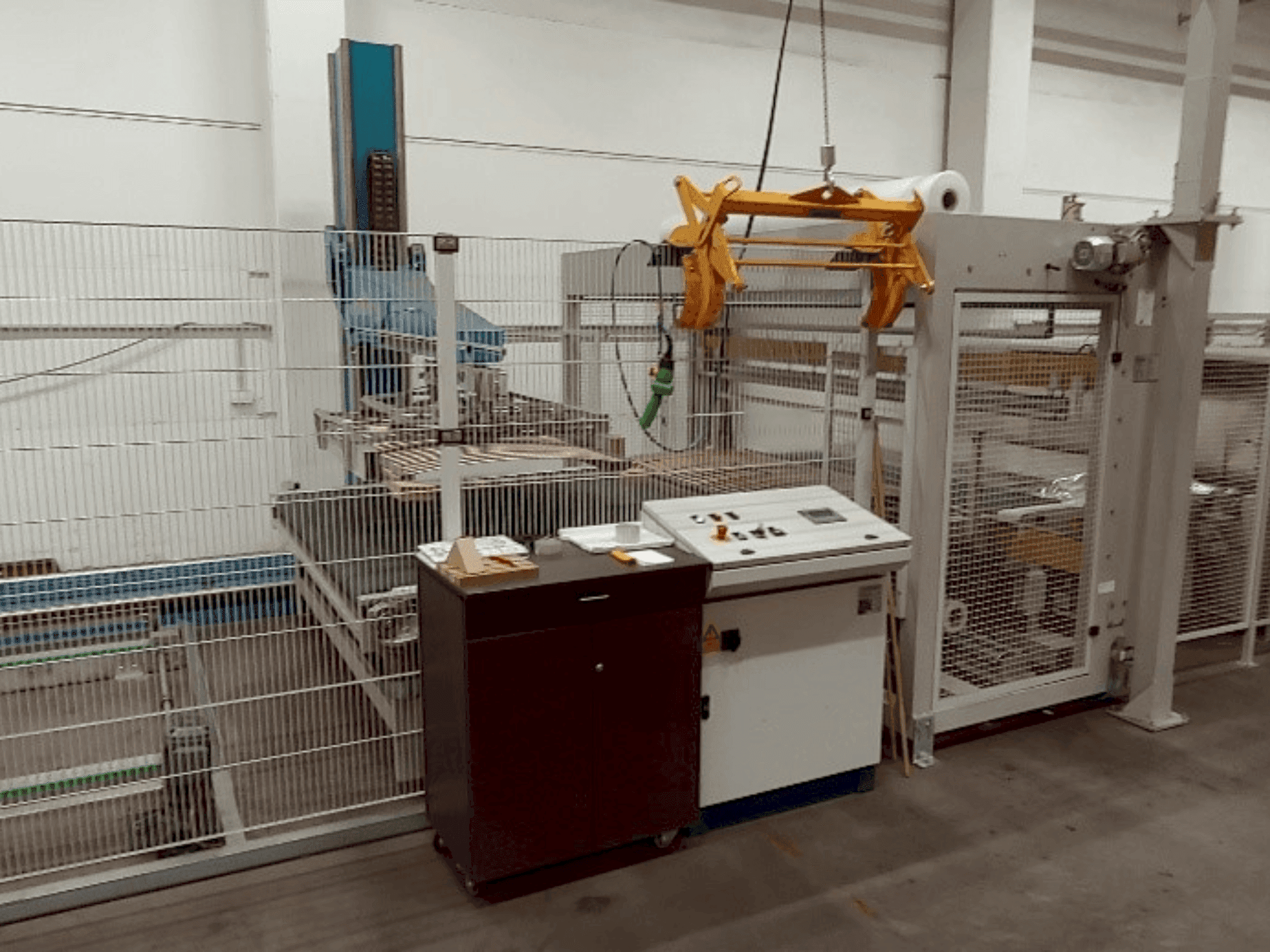 A ERREGI 300 LP  gép elölnézete