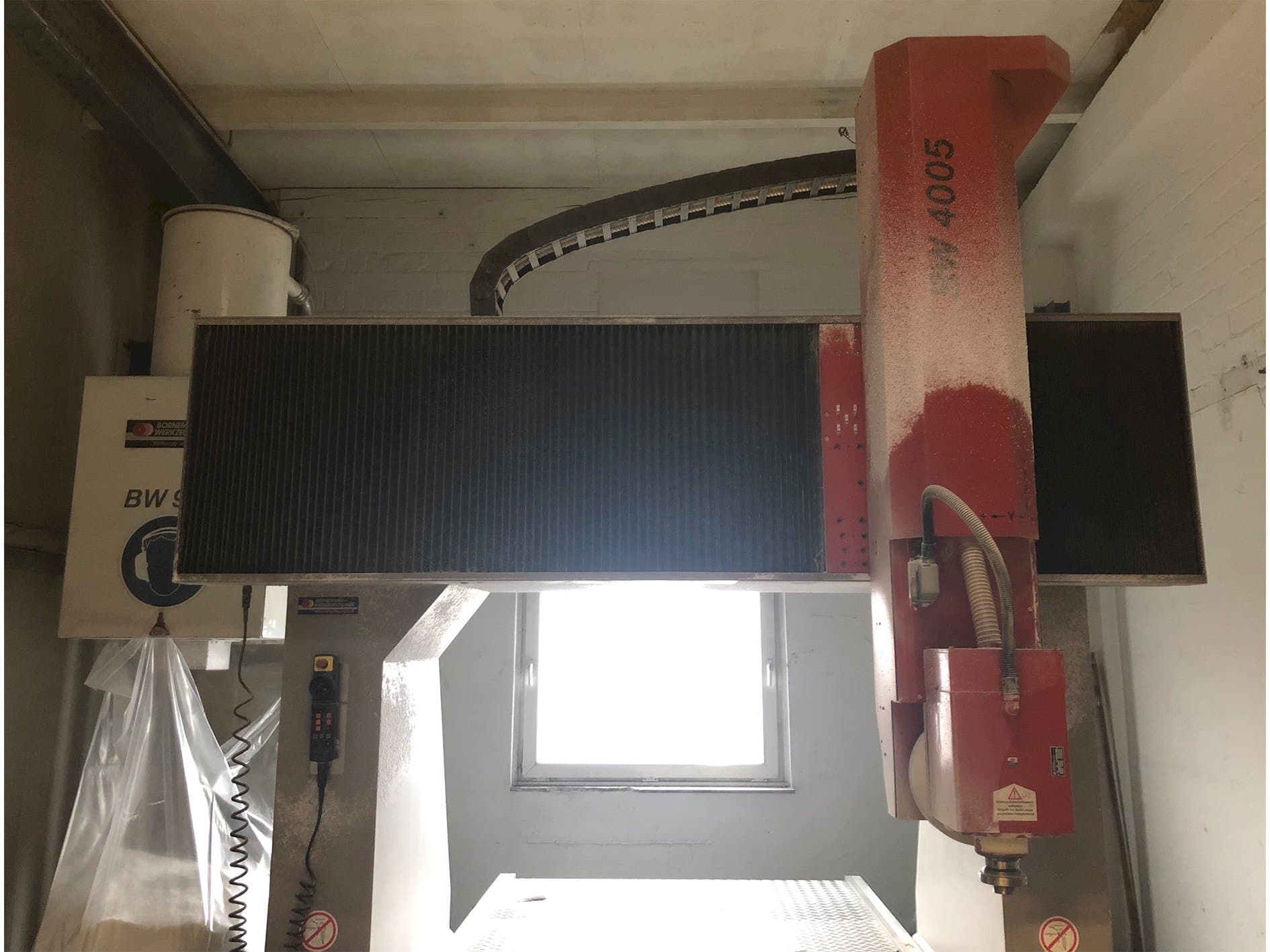 A BORNEMANN BW 4005  gép elölnézete