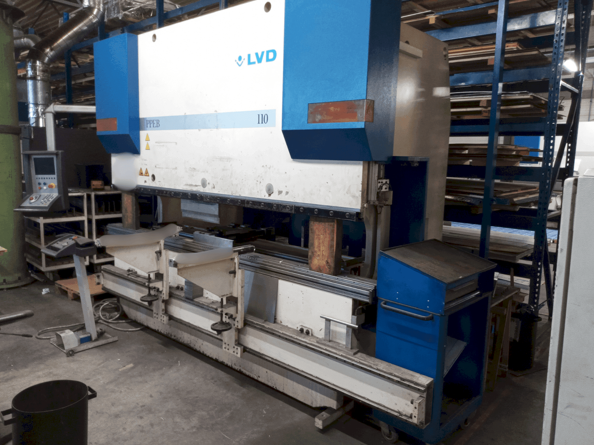 A LVD PPEB 110/30  gép elölnézete