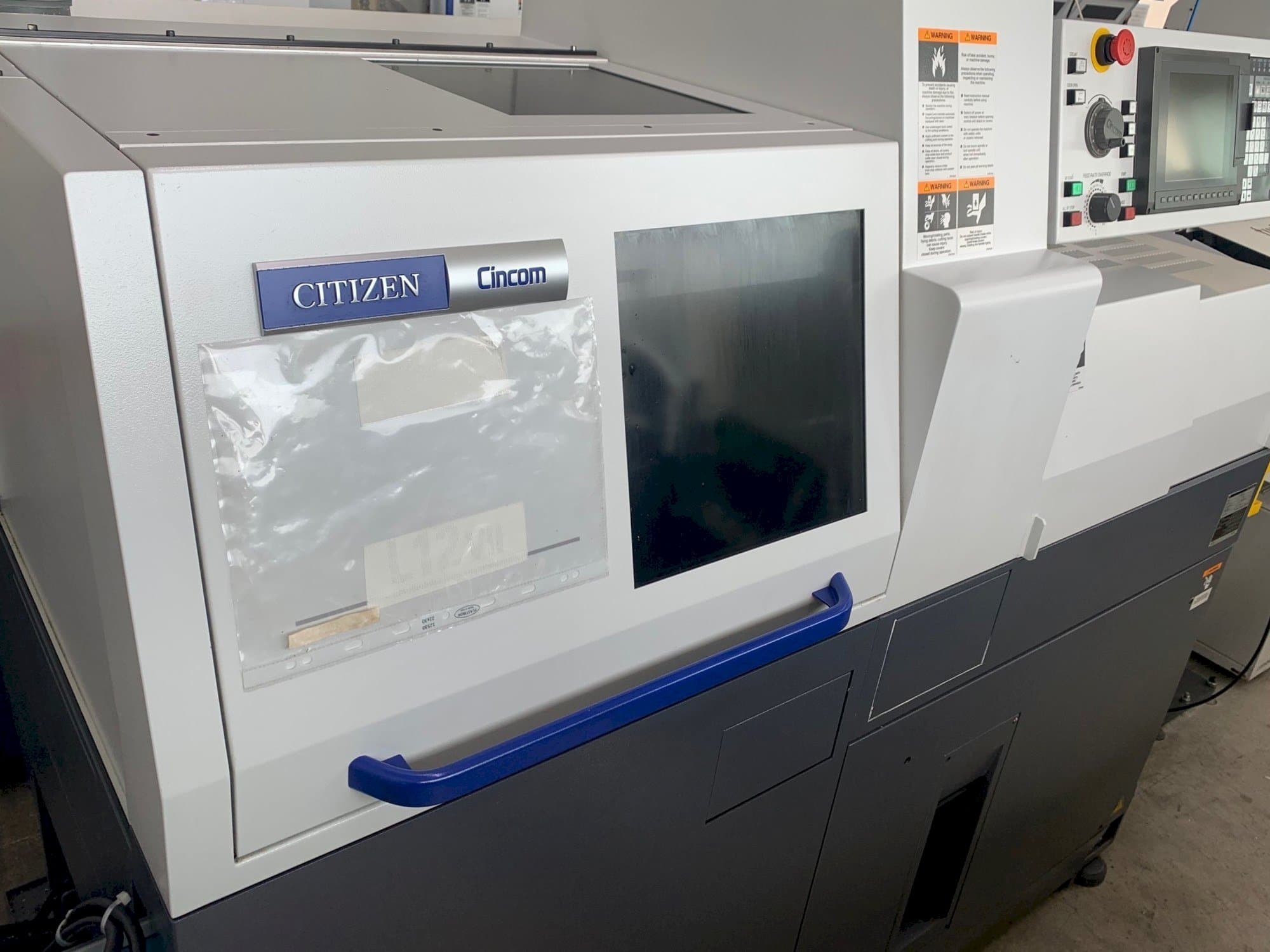 A Citizen Cincom L12  gép elölnézete