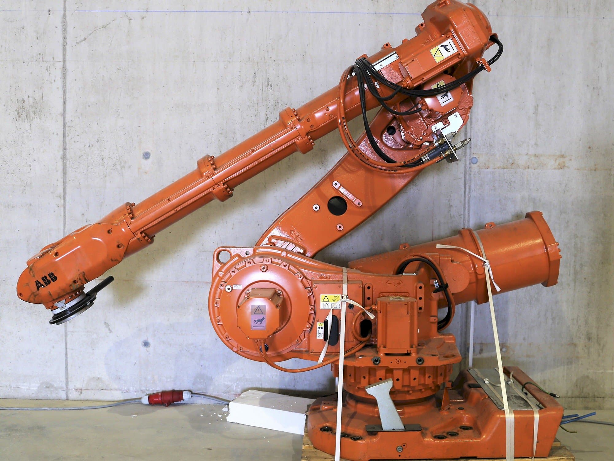 A ABB 6650 gép elölnézete