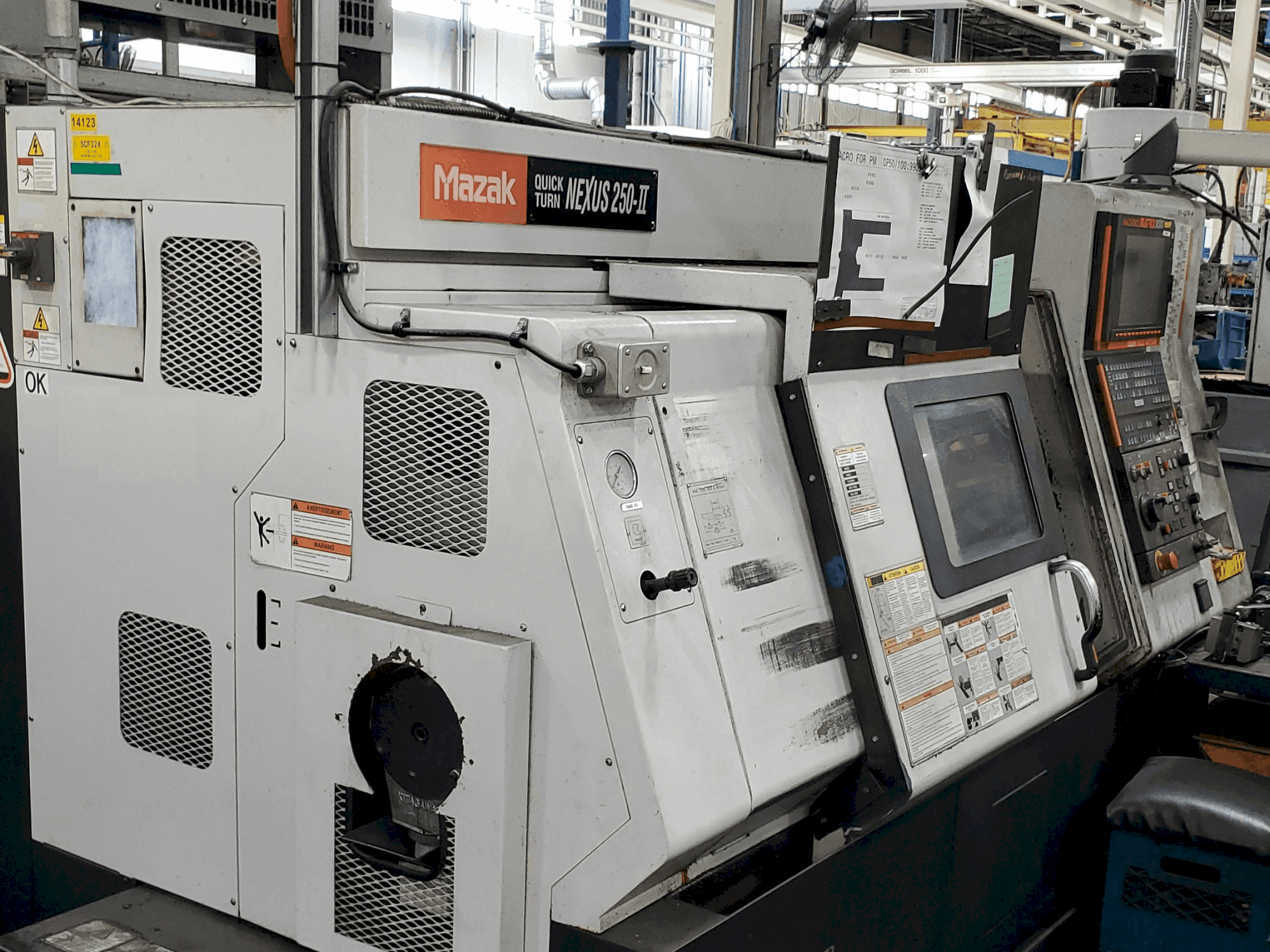 A Mazak QTN 250-II  gép elölnézete